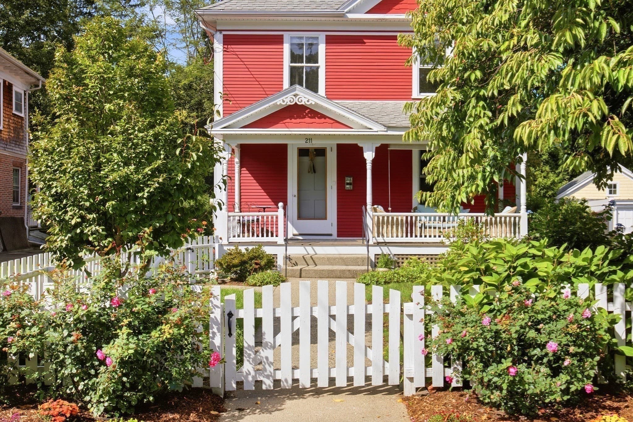 Single Family Residence at 211 Crescent St, Northampton MA 01060, Northampton, photo 2 of 42