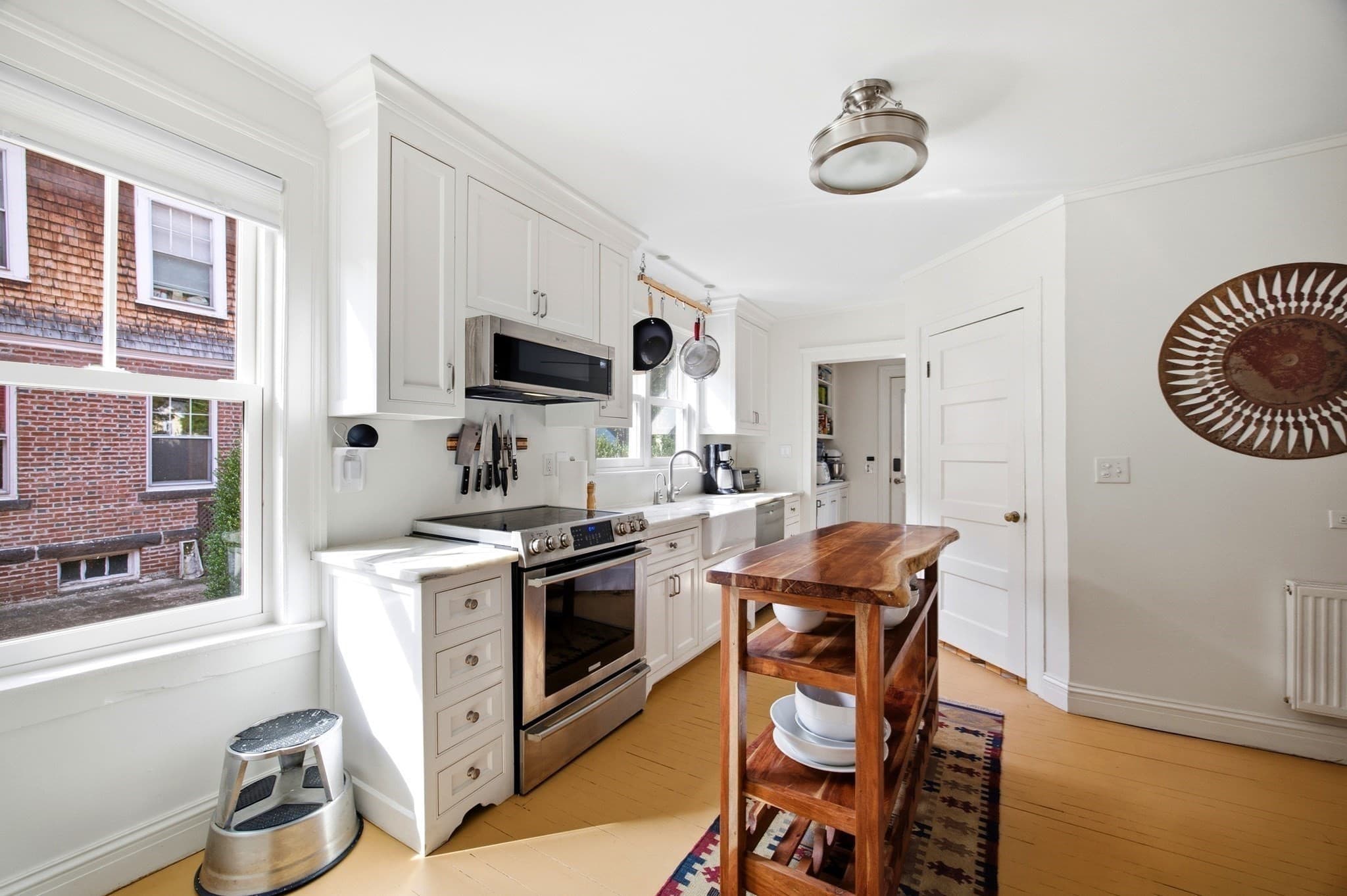 Single Family Residence at 211 Crescent St, Northampton MA 01060, Northampton, photo 5 of 42