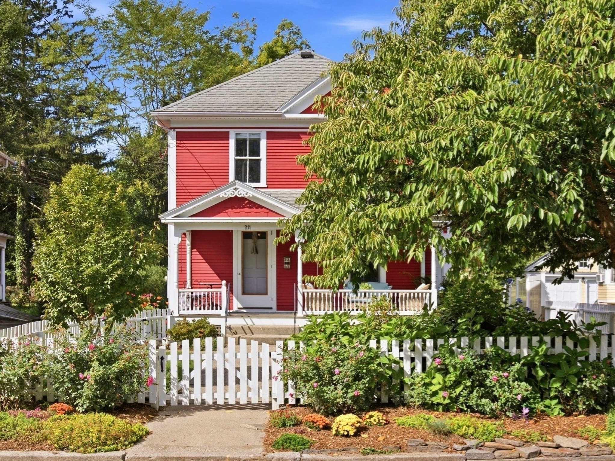 Single Family Residence at 211 Crescent St, Northampton MA 01060, Northampton, photo 33 of 42