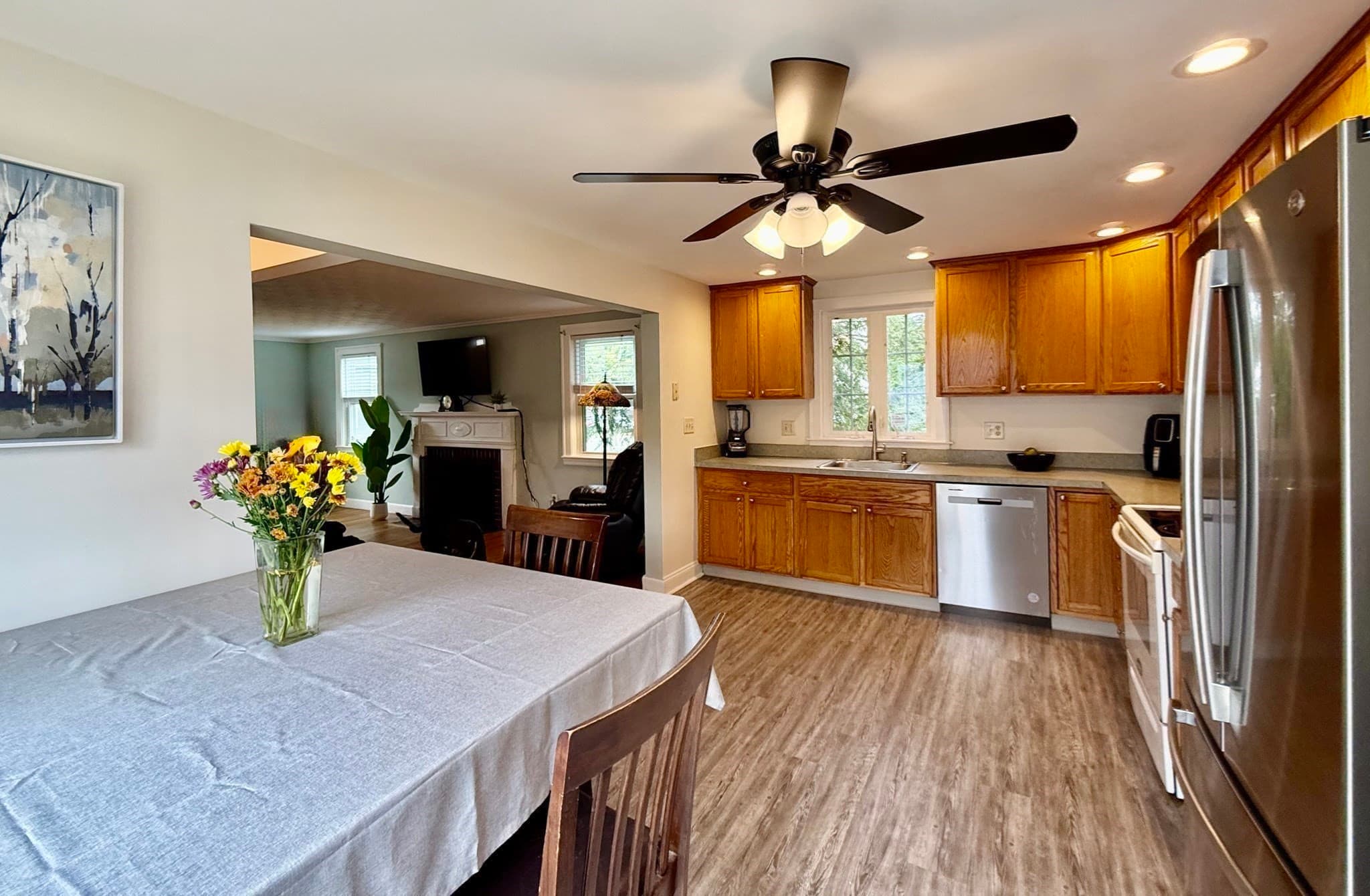 Single Family Residence at 66 Wayne Ave, Watertown MA 02453, Watertown, photo 5 of 12