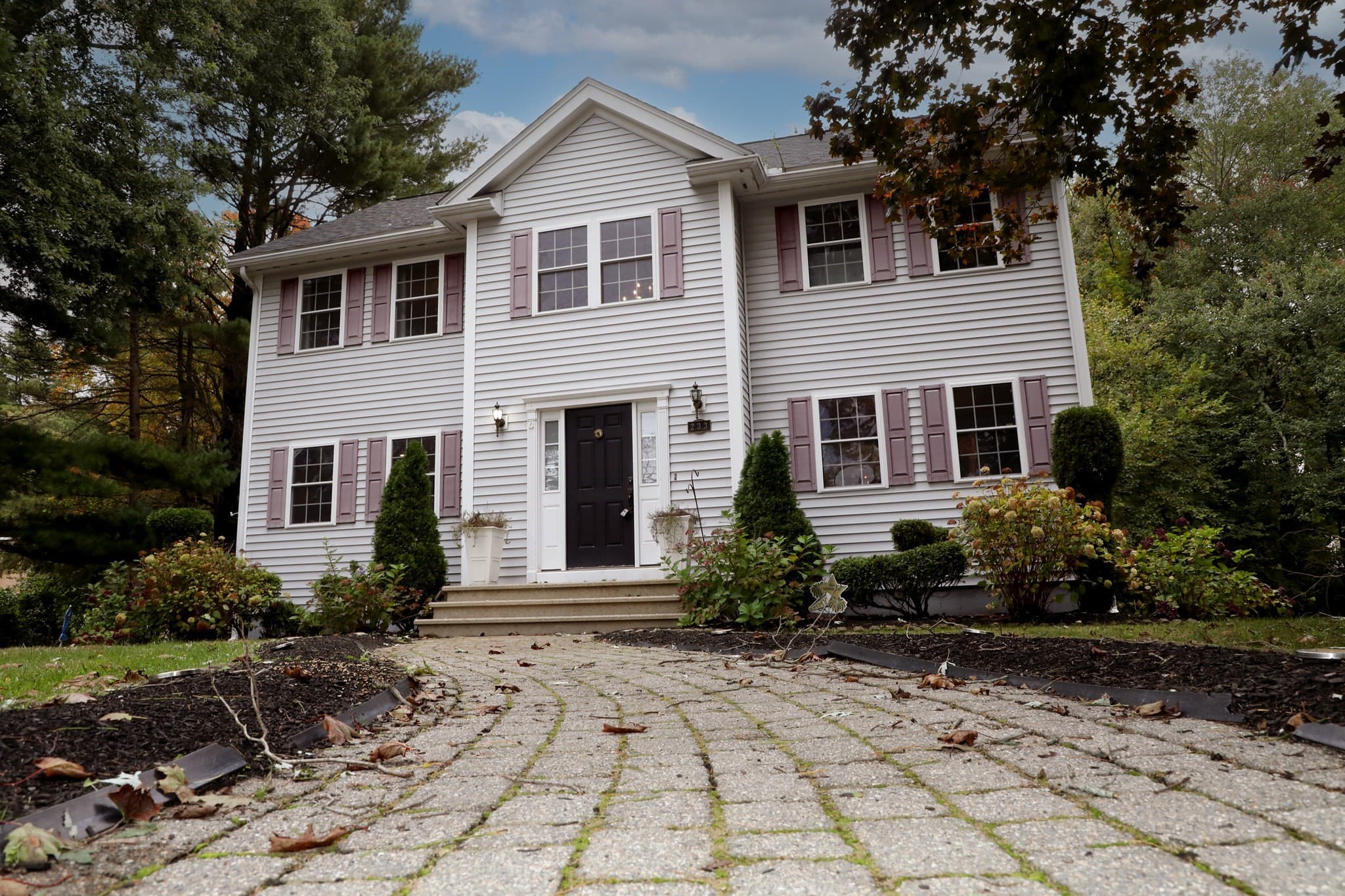 Single Family Residence at 233 Haverhill St, North Reading MA 01864, North Reading, photo 2 of 34