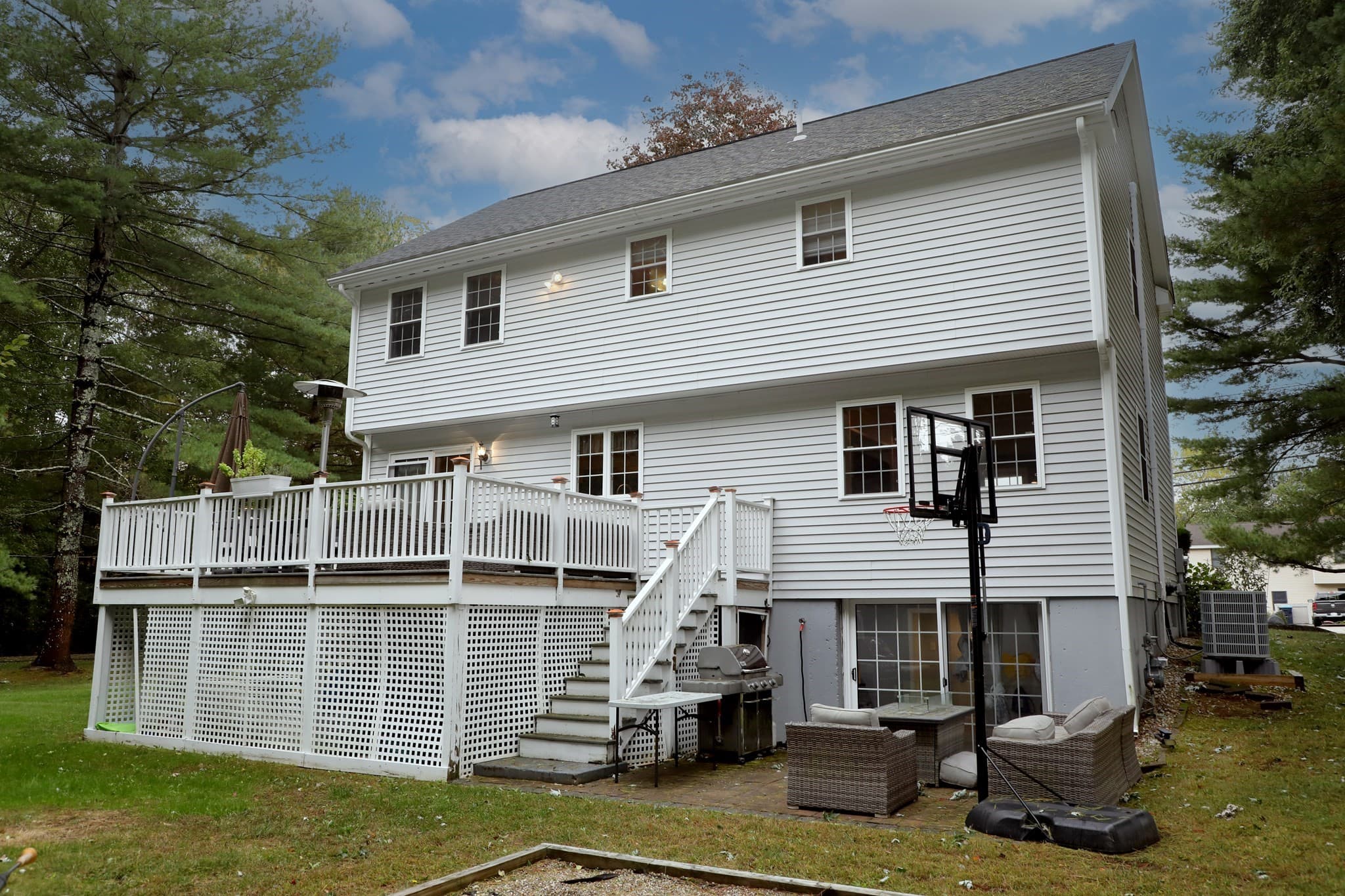 Single Family Residence at 233 Haverhill St, North Reading MA 01864, North Reading, photo 7 of 34