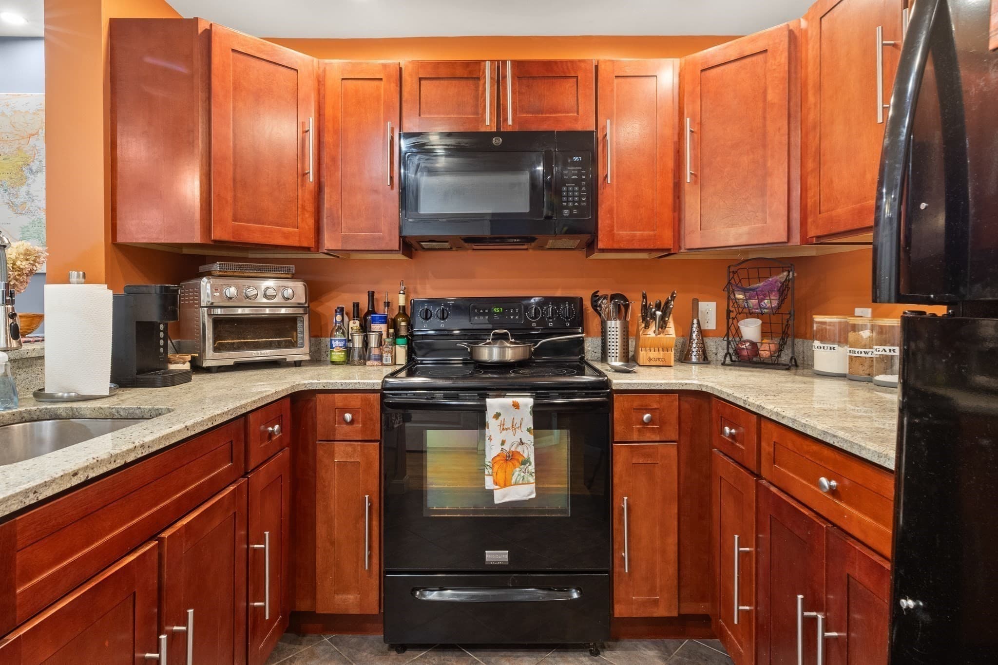 Condominium at 170 Oxford St # 201, Lynn MA 01901, Lynn, photo 3 of 17