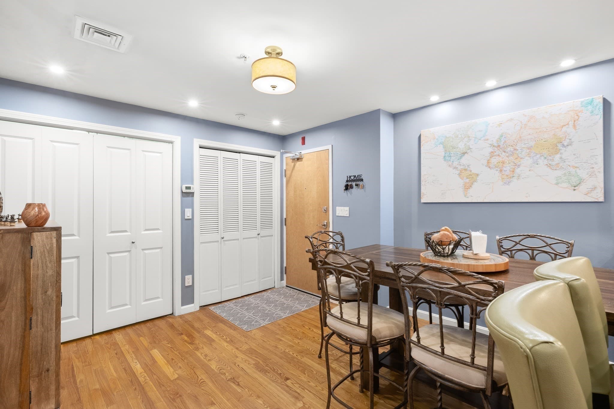Condominium at 170 Oxford St # 201, Lynn MA 01901, Lynn, photo 5 of 17