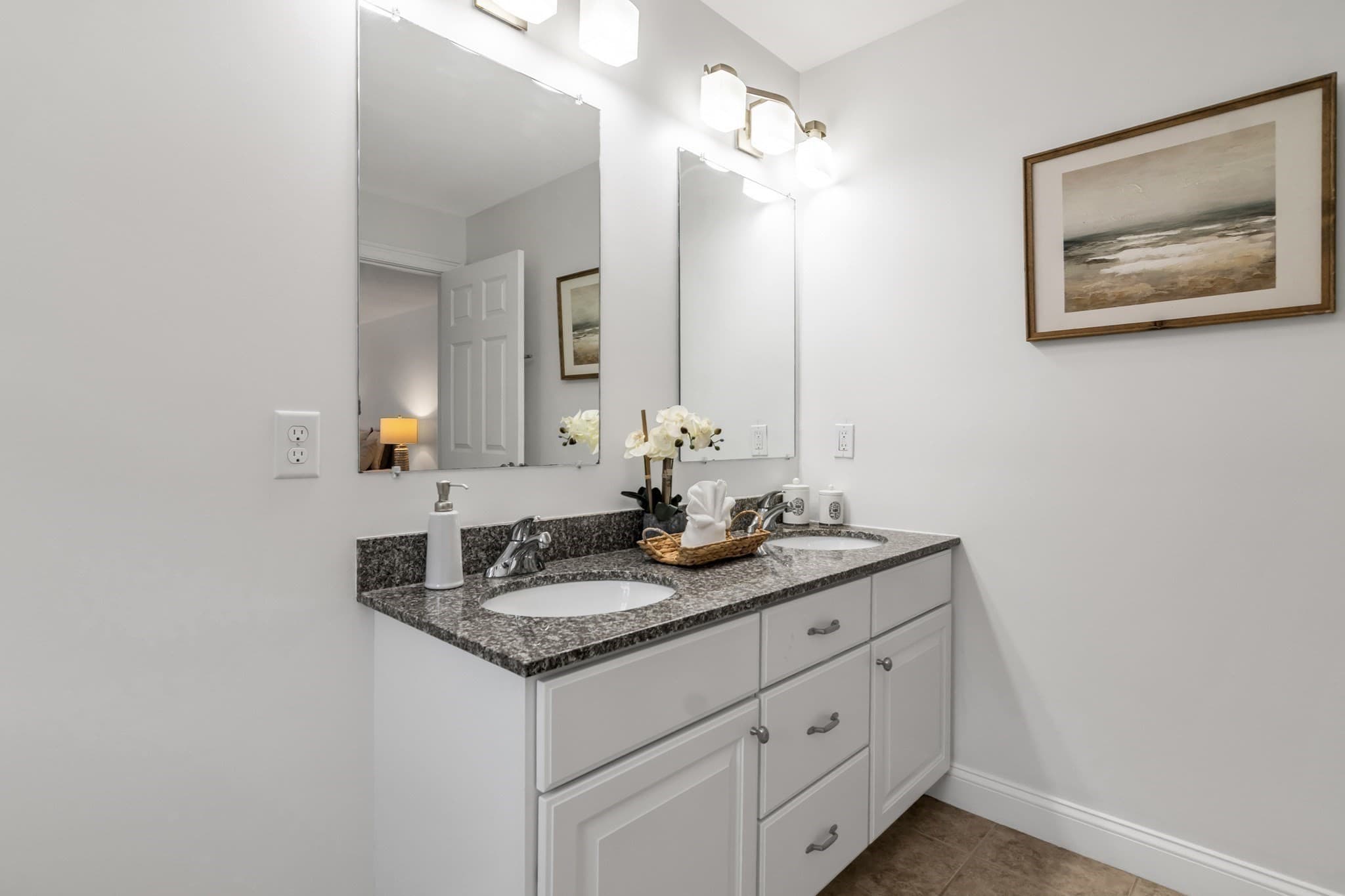 Single Family Residence at 1 Kerrigan Way, Woburn MA 01801, Woburn, photo 17 of 25