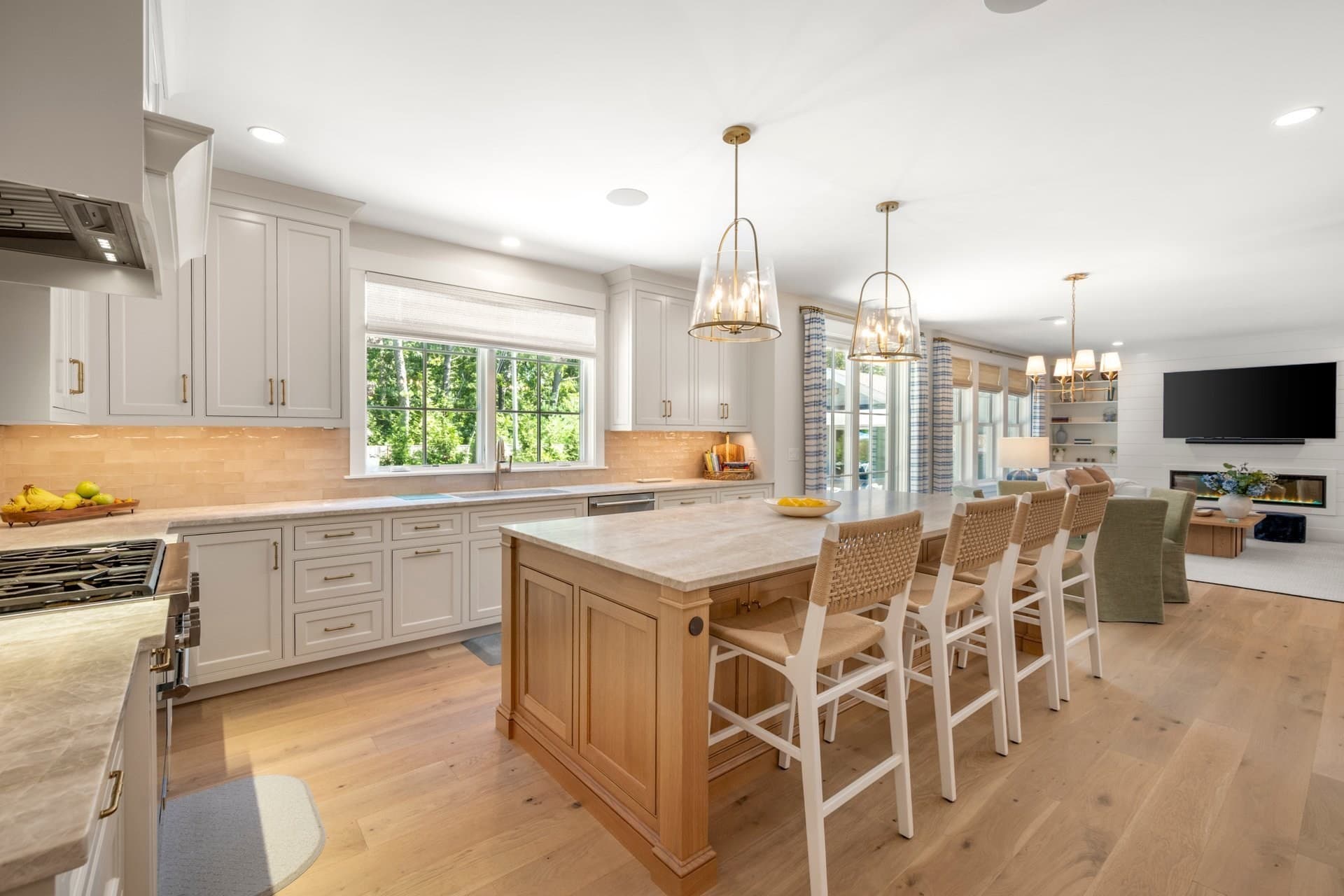 Single Family Residence at 7 Willow Circle, Mashpee MA 02649, Mashpee, photo 10 of 42