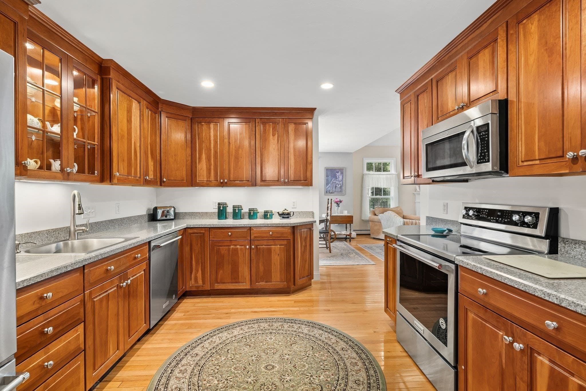 Condominium at 46 Holly Circle # 46, Kingston MA 02364, Kingston, photo 17 of 41