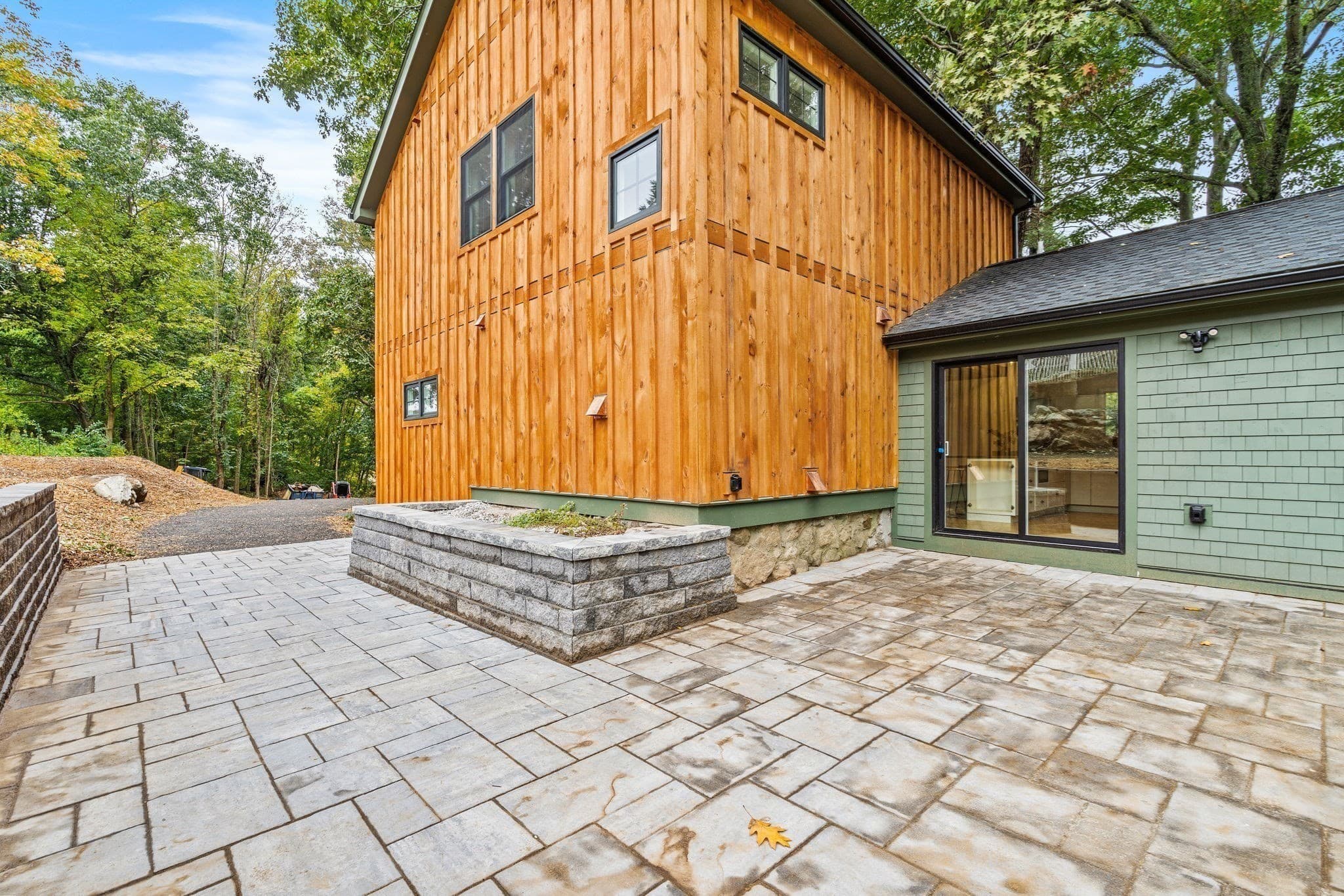 Single Family Residence at 10 Noonhill Rd, Medfield MA 02052, Medfield, photo 20 of 41