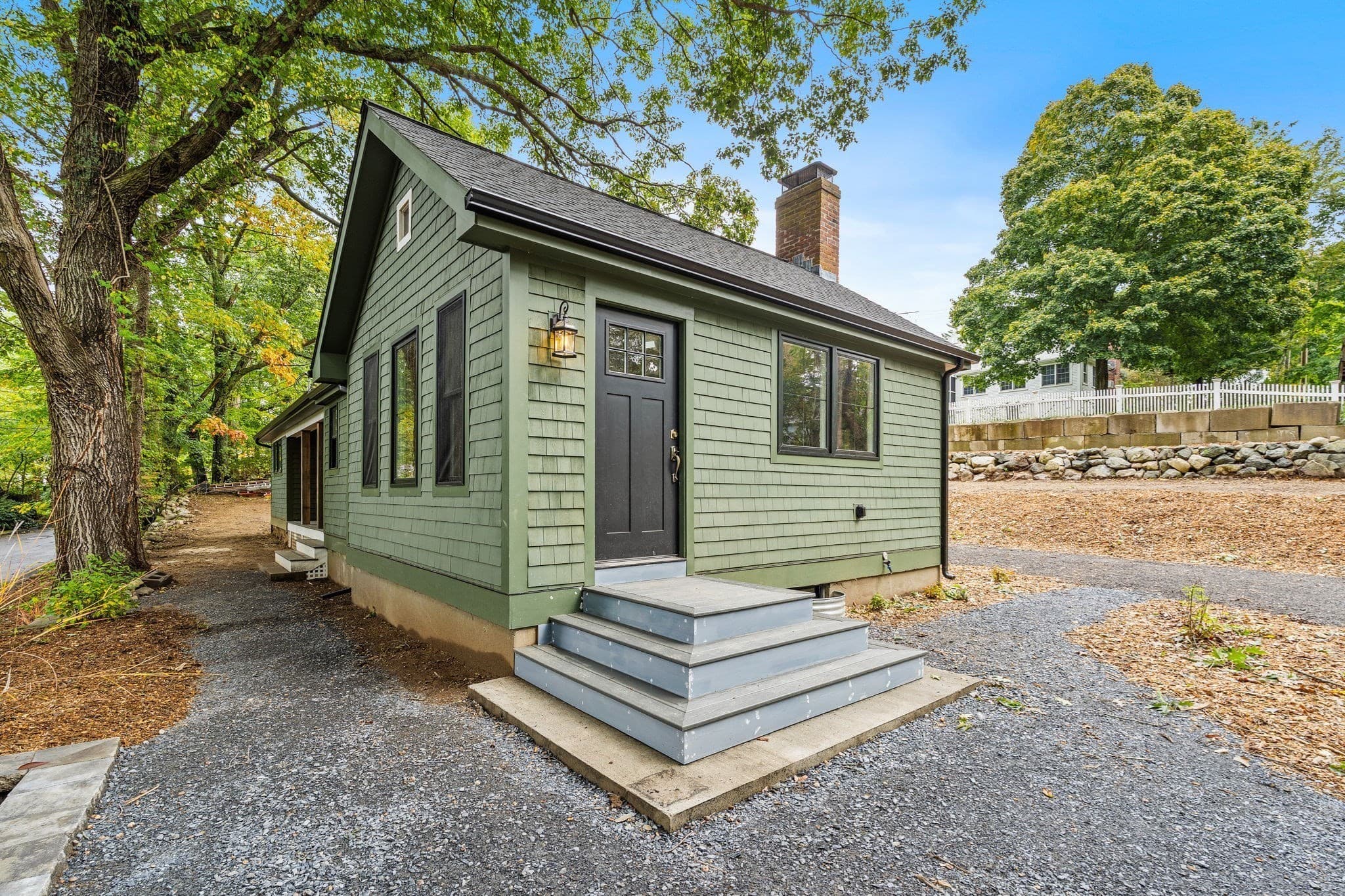 Single Family Residence at 10 Noonhill Rd, Medfield MA 02052, Medfield, photo 4 of 41