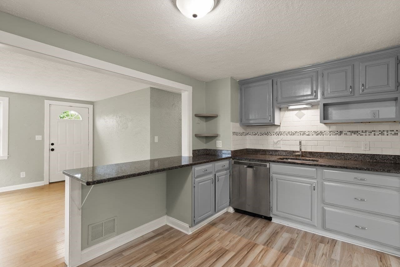 Single Family Residence at 519 Turnpike St, Easton MA 02375, Easton, photo 7 of 41