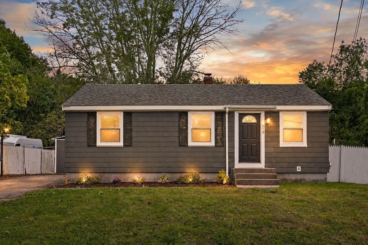 519 Turnpike St, Easton MA 02375