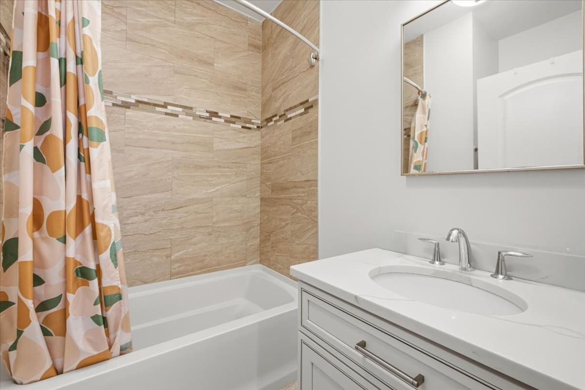 Condominium at 15 Ricker Rd # 2, Newton MA 02458, Newton, photo 7 of 19