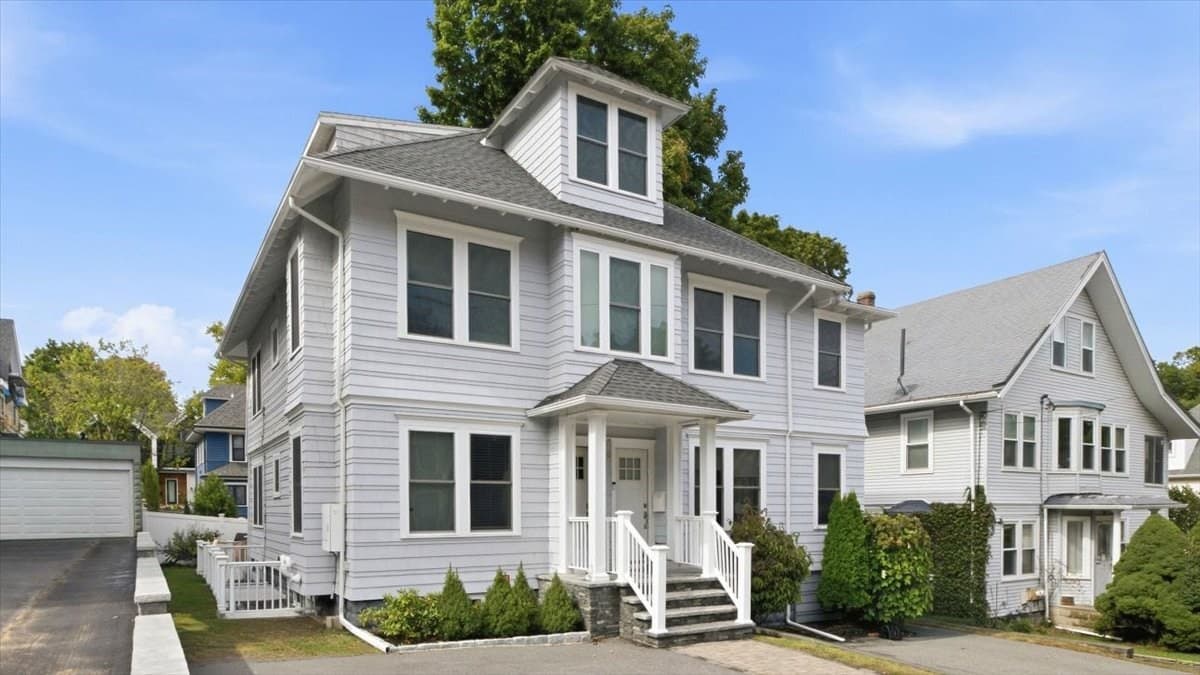 15 Ricker Rd # 2, Newton MA 02458