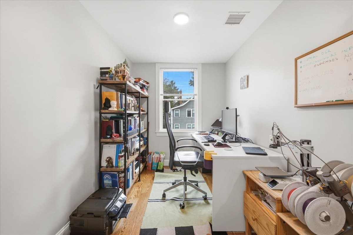 Condominium at 15 Ricker Rd # 2, Newton MA 02458, Newton, photo 9 of 19