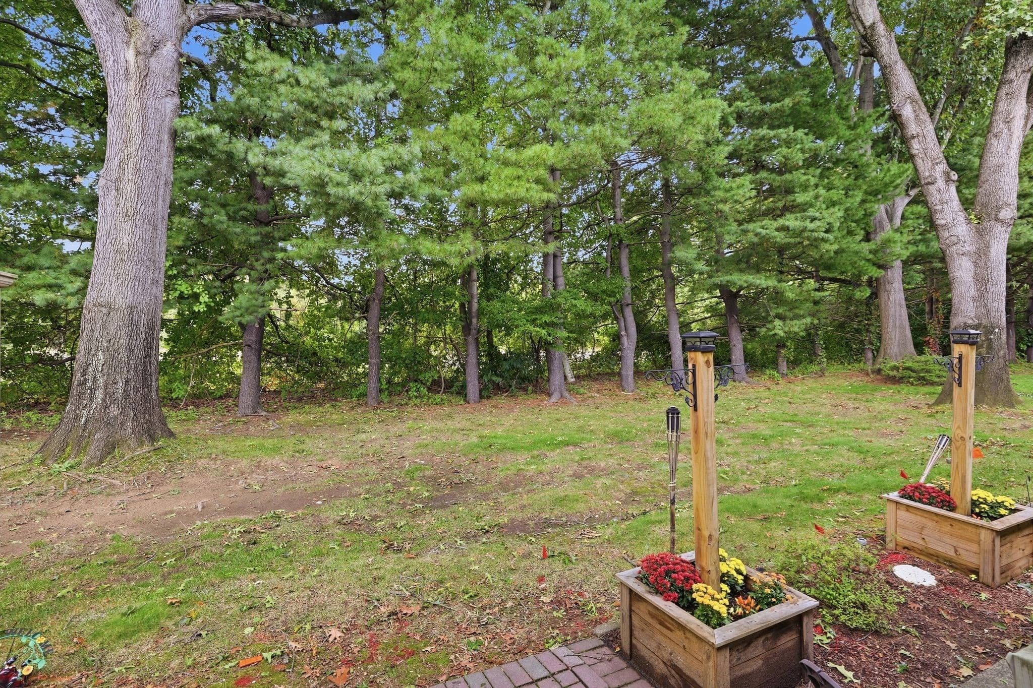 Condominium at 18 Mansion Woods Dr # C, Agawam MA 01001, Agawam, photo 30 of 38