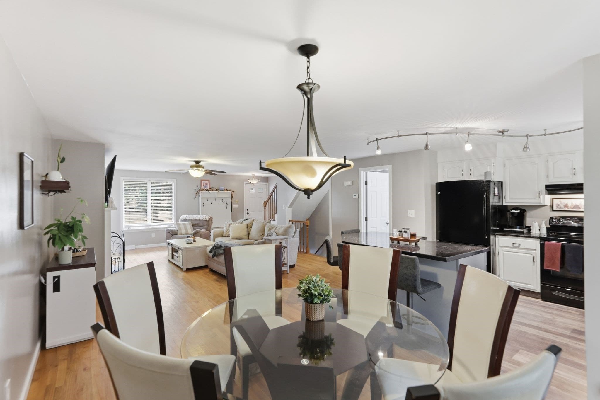 Condominium at 18 Mansion Woods Dr # C, Agawam MA 01001, Agawam, photo 10 of 38