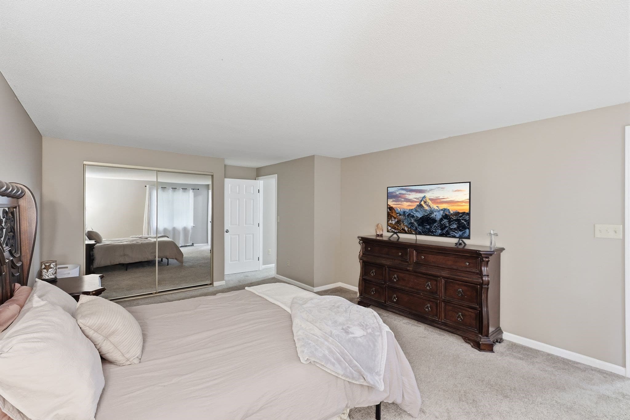 Condominium at 18 Mansion Woods Dr # C, Agawam MA 01001, Agawam, photo 18 of 38