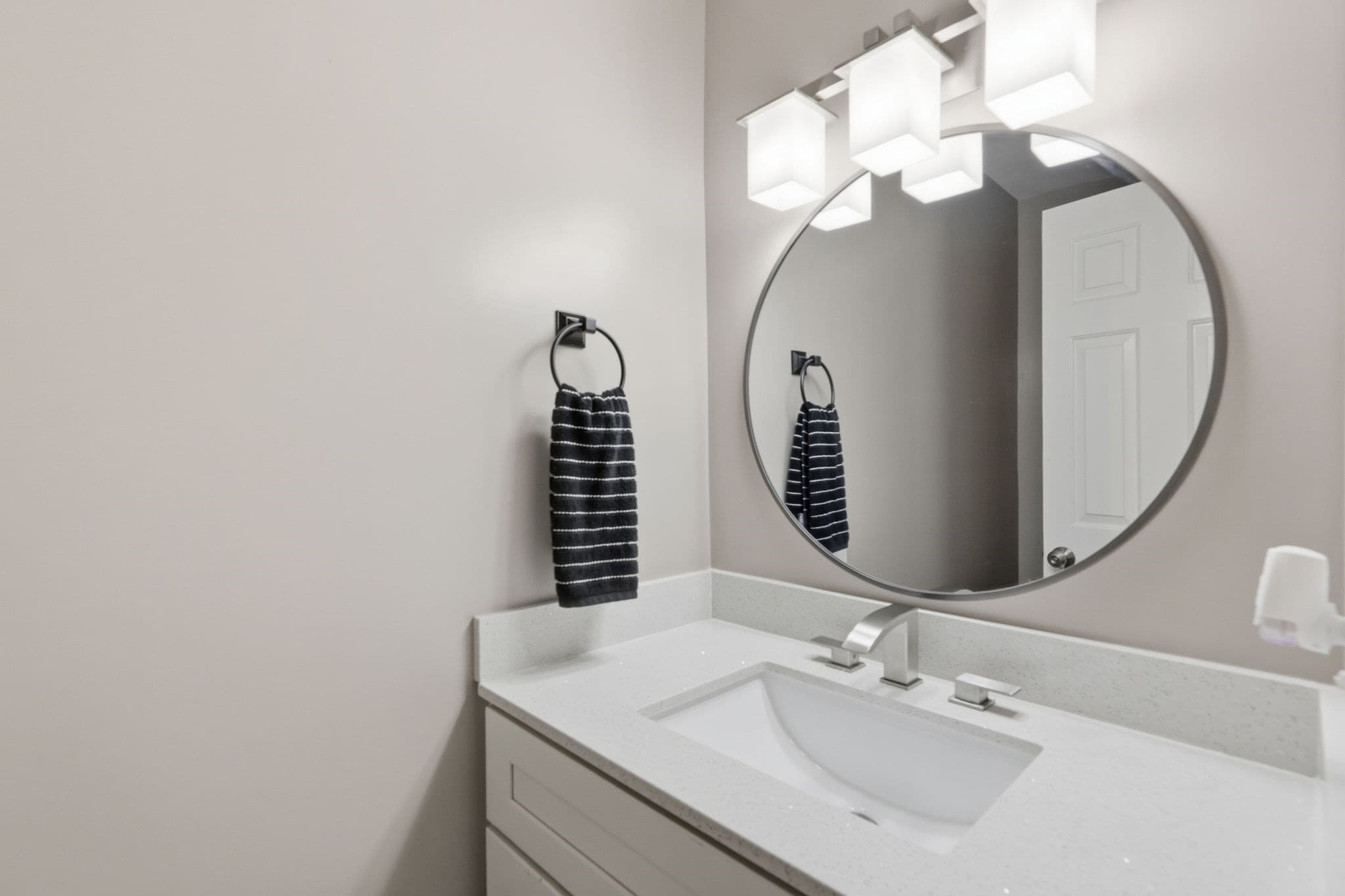 Condominium at 18 Mansion Woods Dr # C, Agawam MA 01001, Agawam, photo 15 of 38