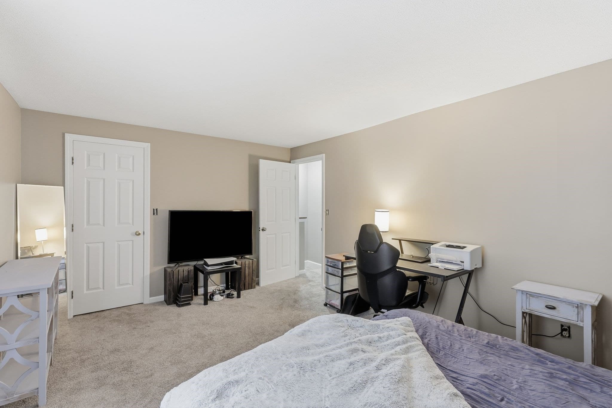 Condominium at 18 Mansion Woods Dr # C, Agawam MA 01001, Agawam, photo 21 of 38