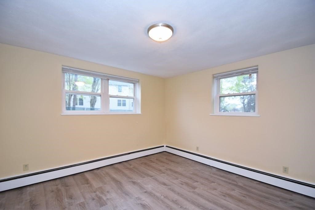 Condominium at 1105 Lexington St # 3, Waltham MA 02452, Waltham, photo 7 of 12