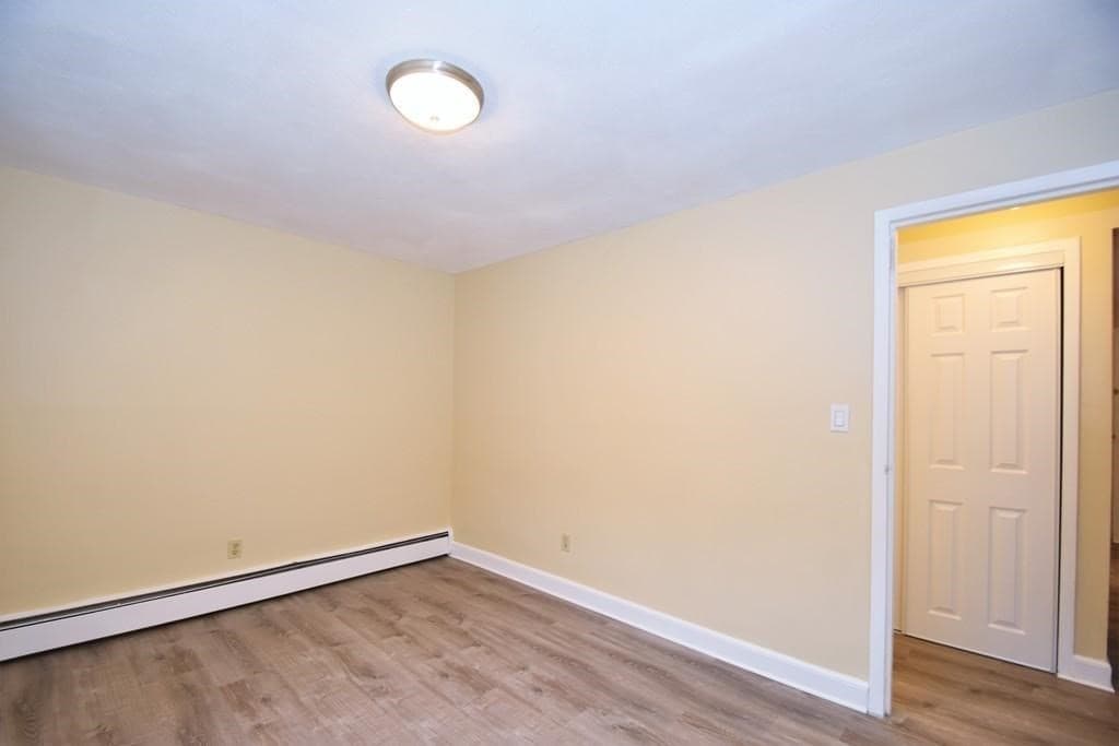 Condominium at 1105 Lexington St # 3, Waltham MA 02452, Waltham, photo 10 of 12