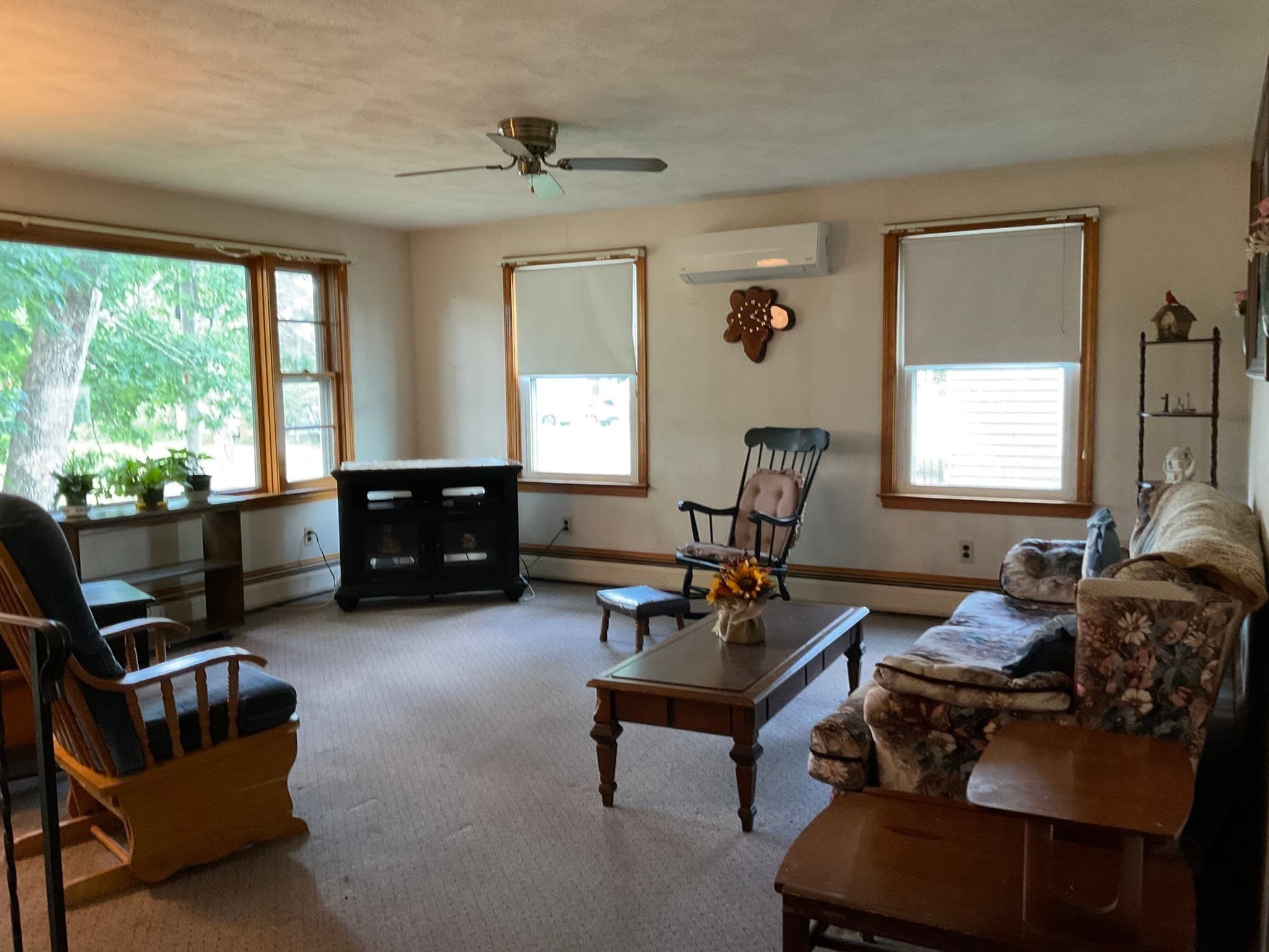 Single Family Residence at 33 Rand Ave, Attleboro MA 02703, Attleboro, photo 13 of 26