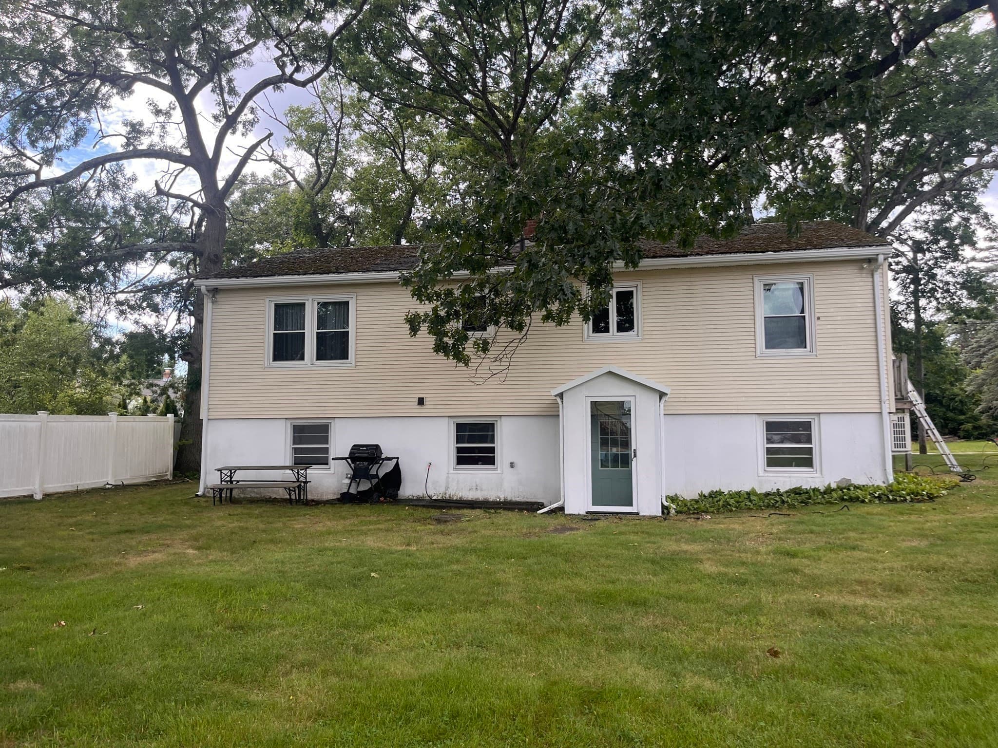 Single Family Residence at 33 Rand Ave, Attleboro MA 02703, Attleboro, photo 5 of 26