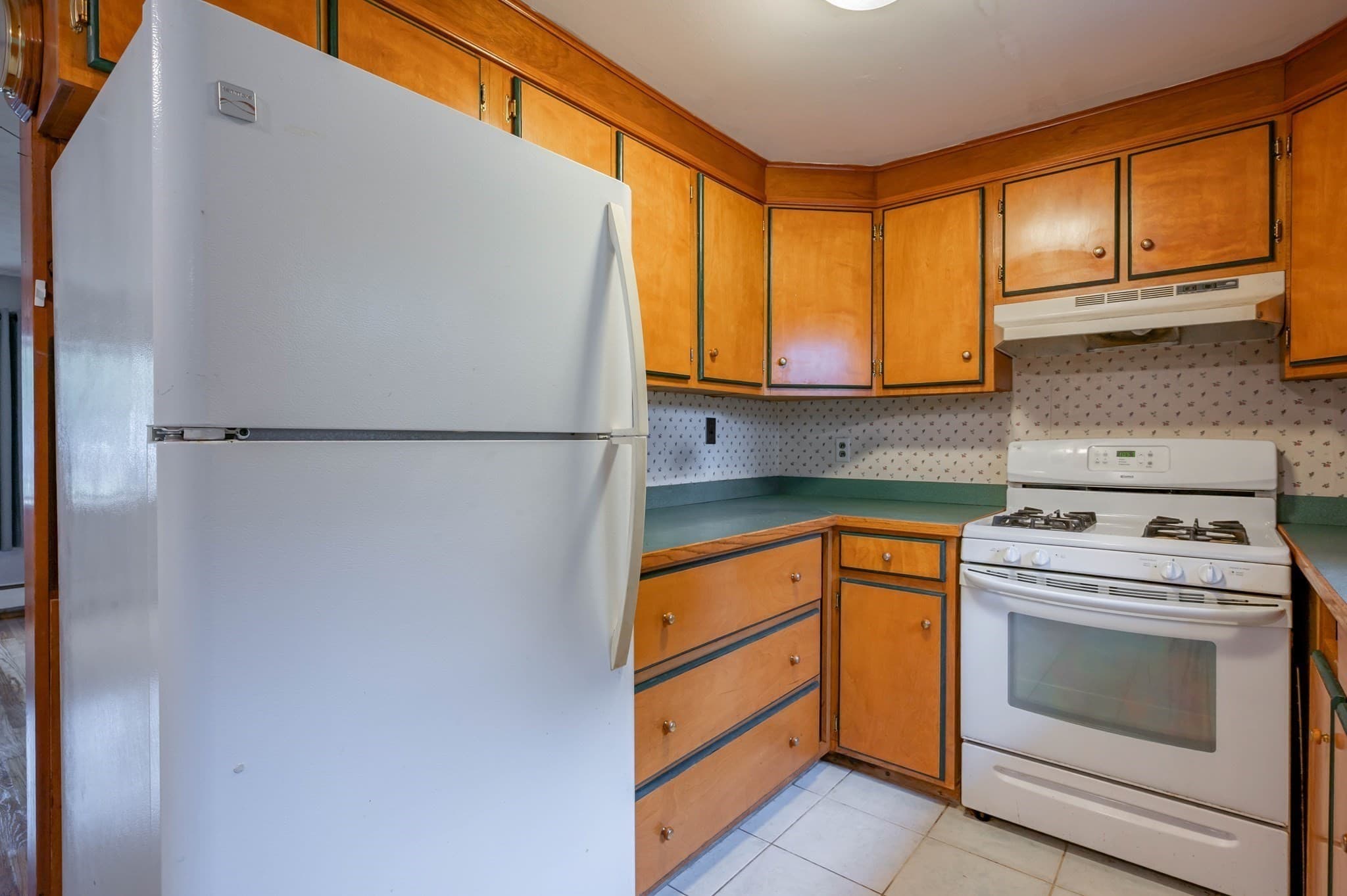 Single Family Residence at 5 Martin Dr, Billerica MA 01821, Billerica, photo 6 of 35