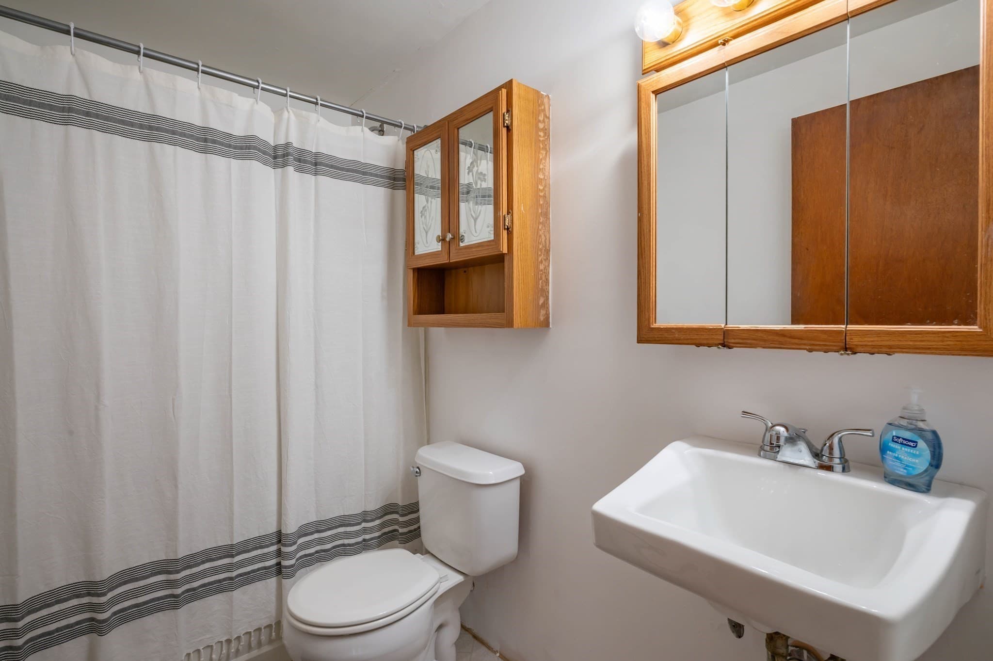 Single Family Residence at 5 Martin Dr, Billerica MA 01821, Billerica, photo 17 of 35