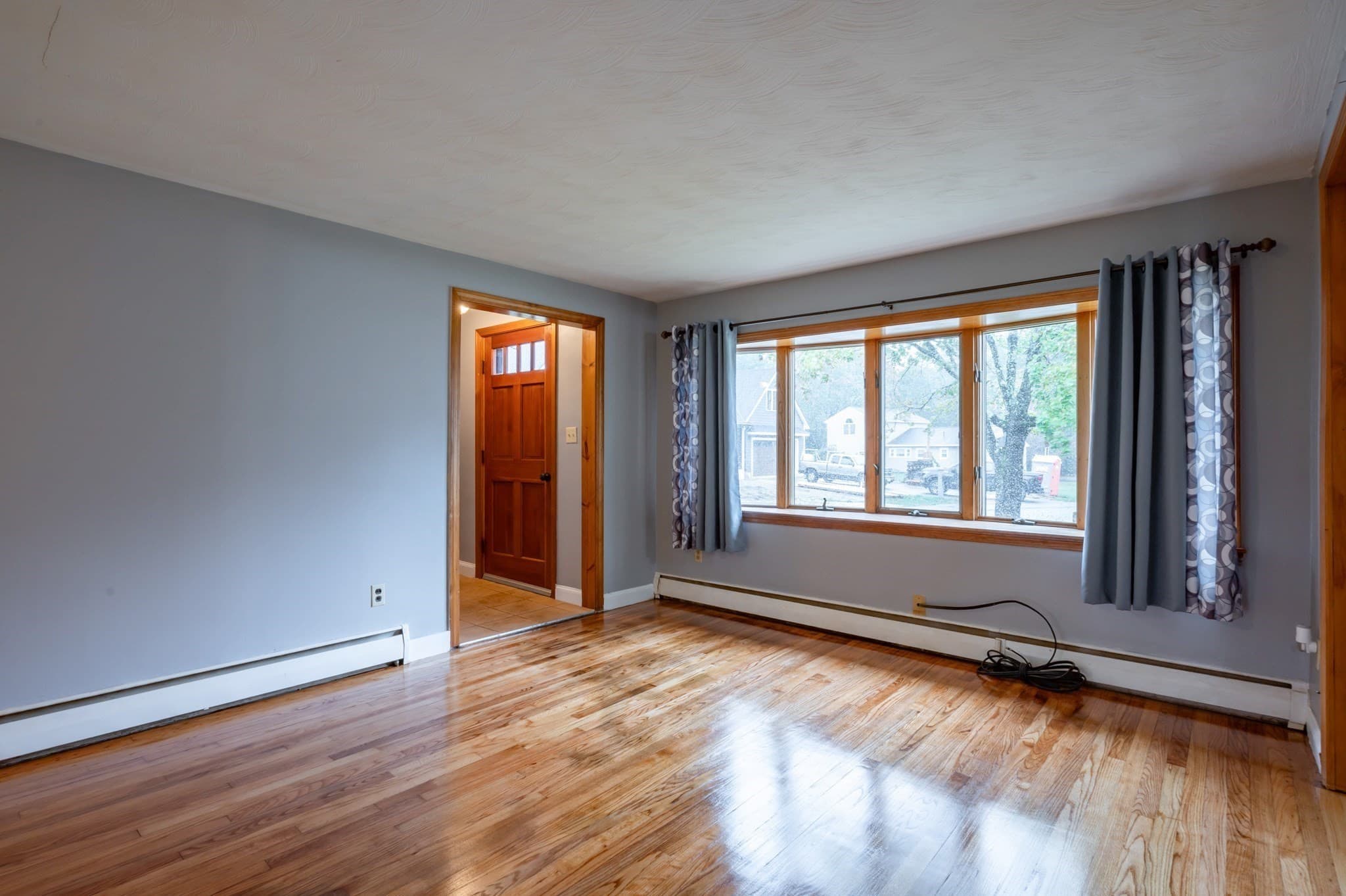 Single Family Residence at 5 Martin Dr, Billerica MA 01821, Billerica, photo 11 of 35