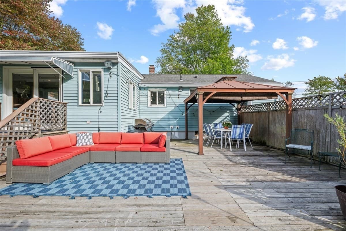 Single Family Residence at 58 Putnam Hill Rd, Sutton MA 01590, Sutton, photo 19 of 30