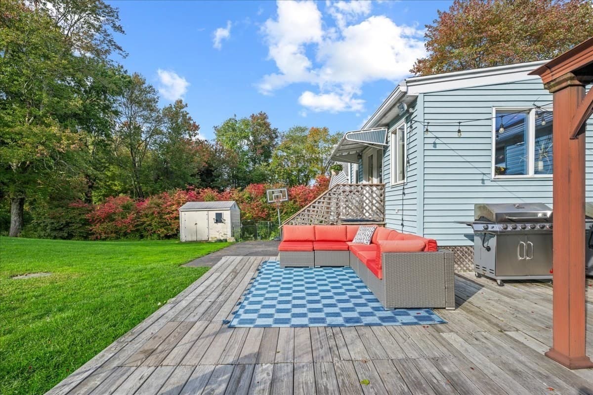 Single Family Residence at 58 Putnam Hill Rd, Sutton MA 01590, Sutton, photo 21 of 30