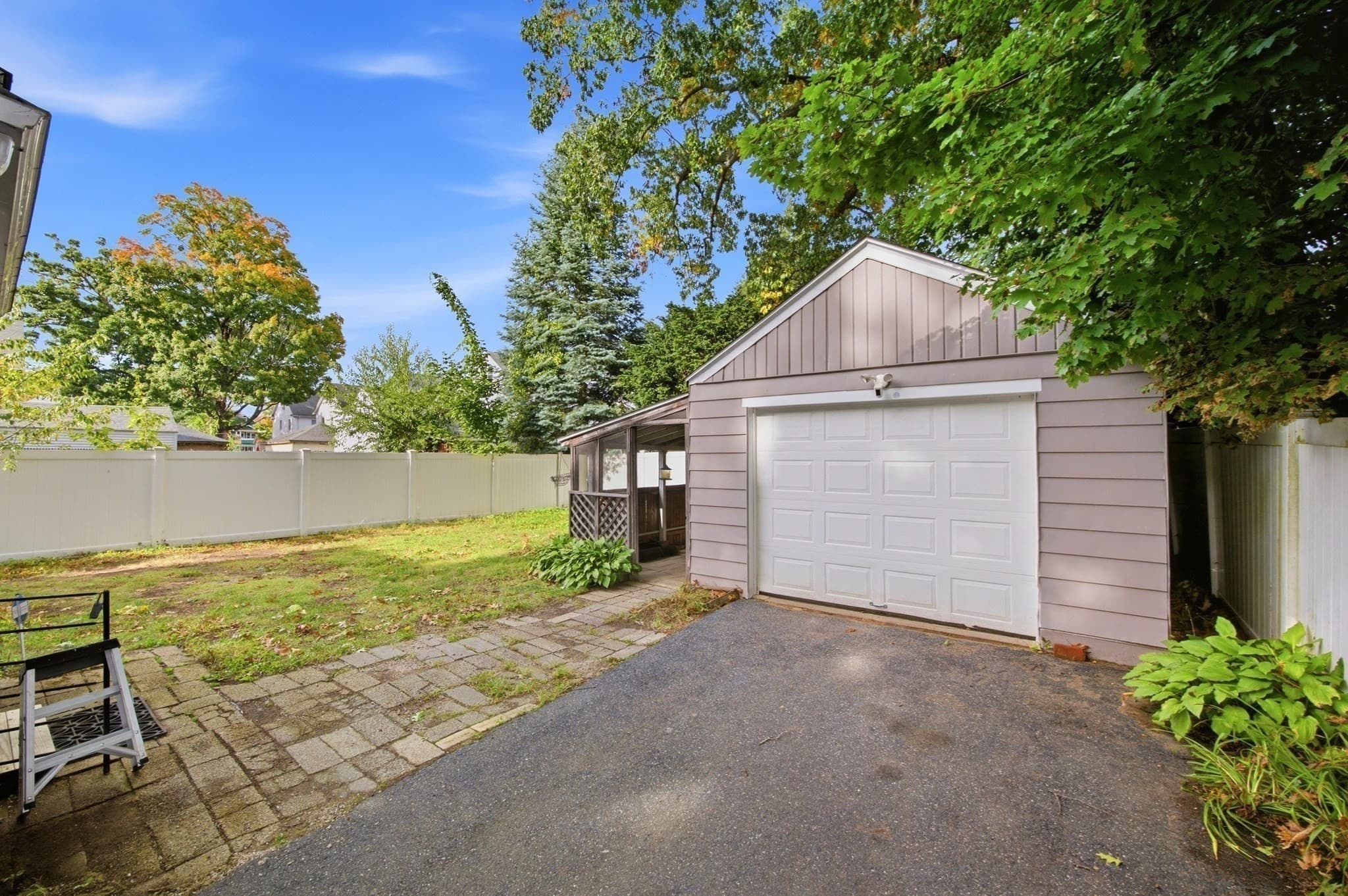 Single Family Residence at 127 Shawmut St, Springfield MA 01108, Springfield, photo 19 of 24