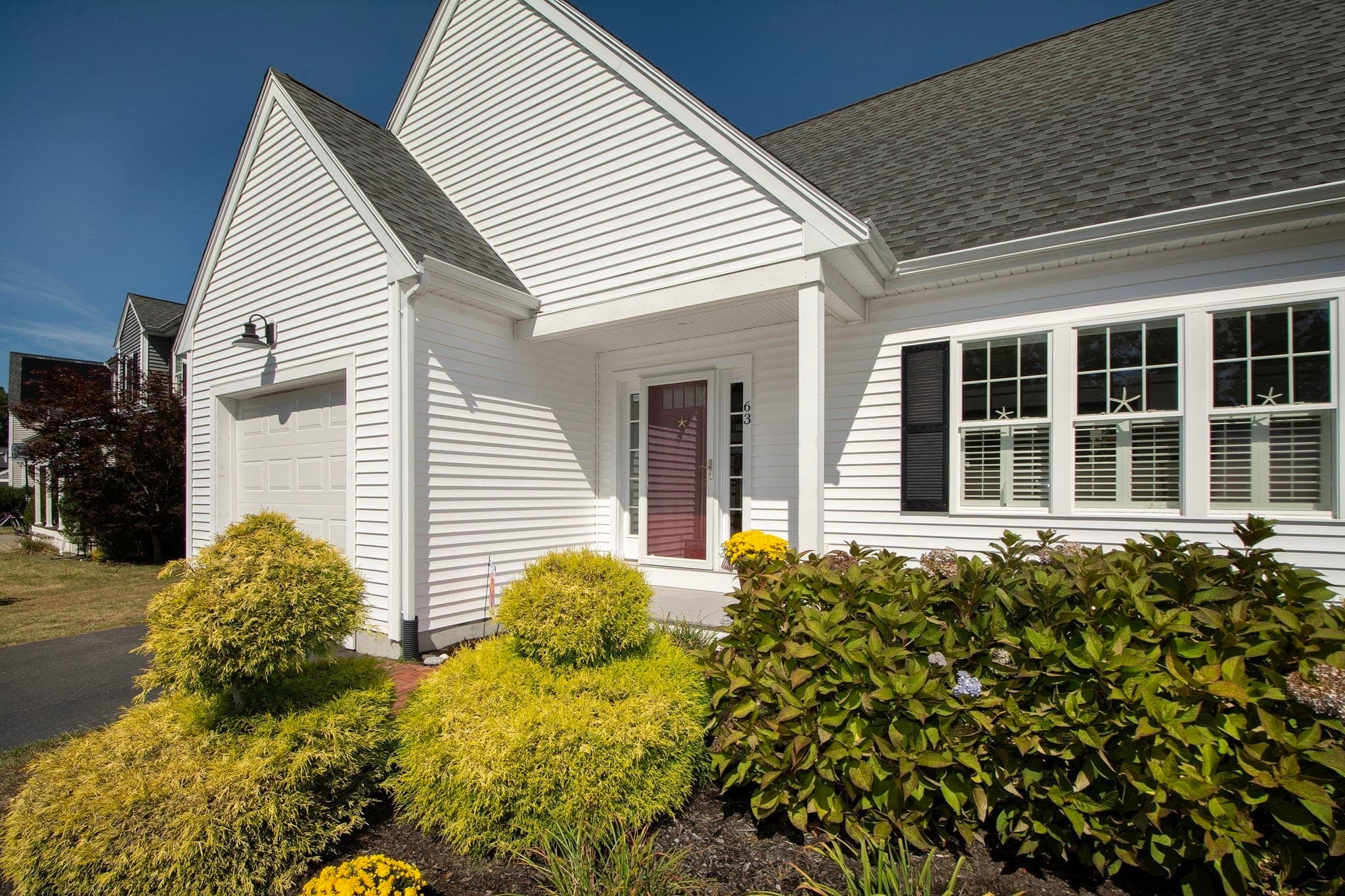 Single Family Residence at 63 Three Rivers Drive, Kingston MA 02364, Kingston, photo 2 of 36