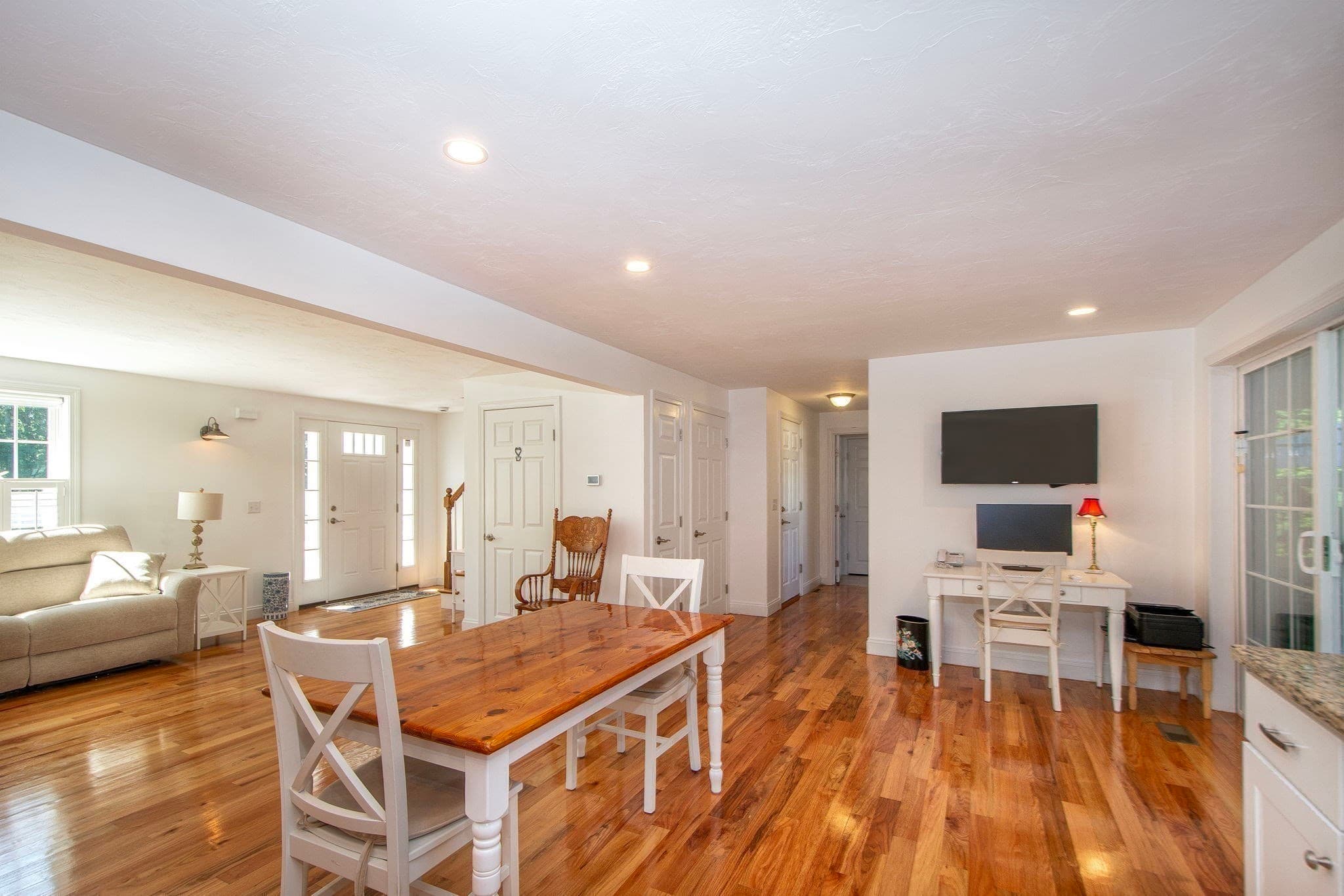 Single Family Residence at 63 Three Rivers Drive, Kingston MA 02364, Kingston, photo 11 of 36