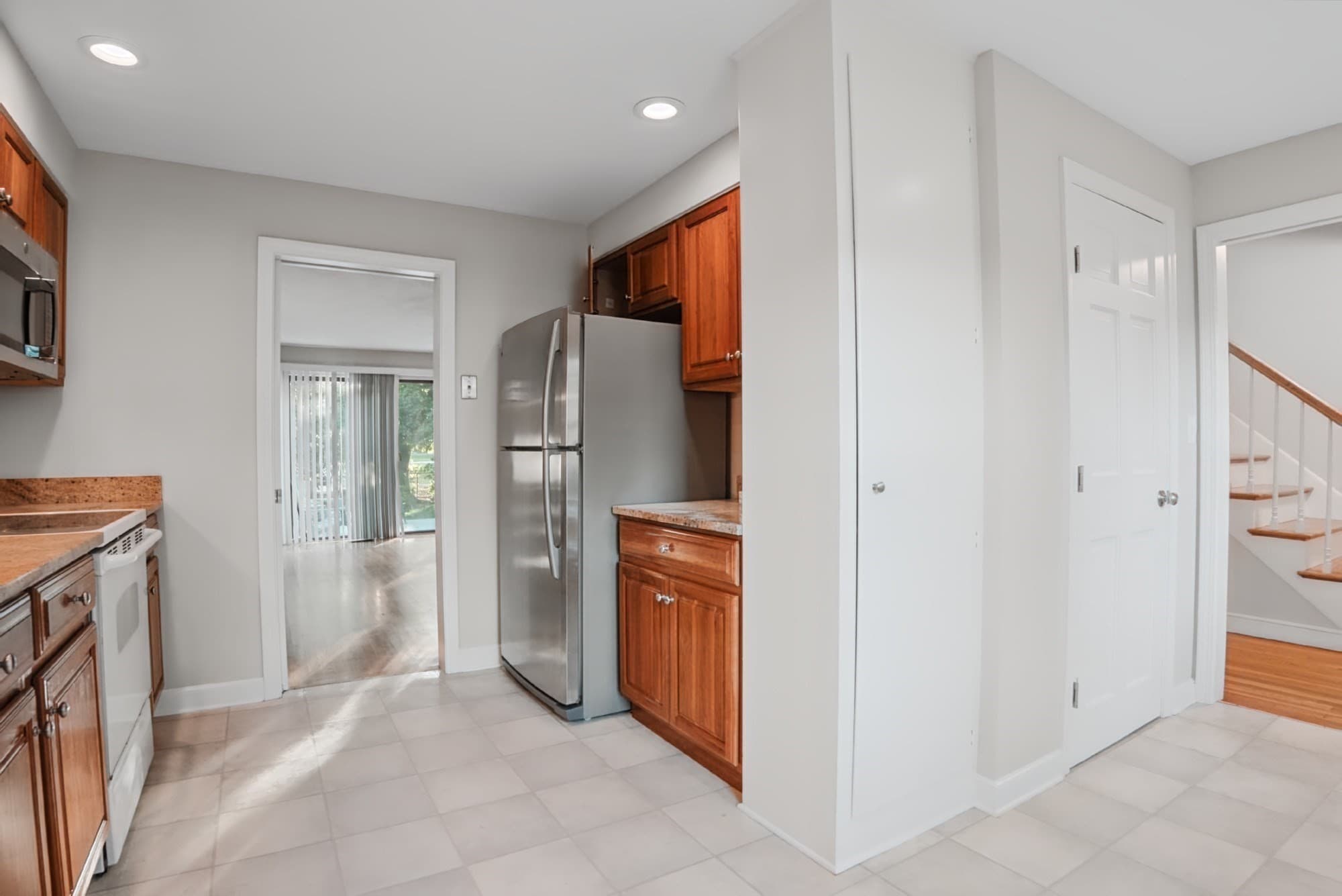 Condominium at 18 Muster Court # 18, Lexington MA 02420, Lexington, photo 13 of 28