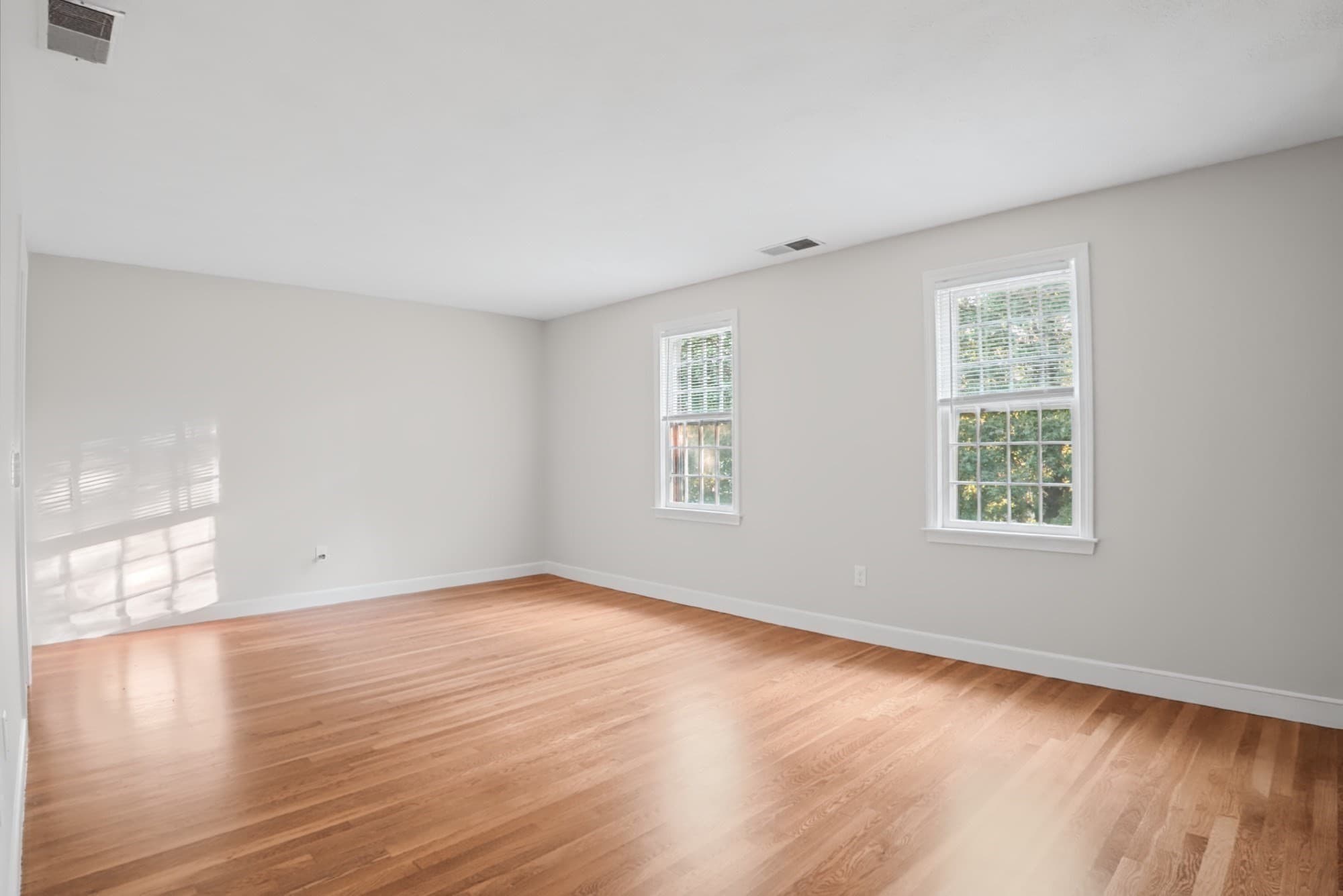 Condominium at 18 Muster Court # 18, Lexington MA 02420, Lexington, photo 16 of 28