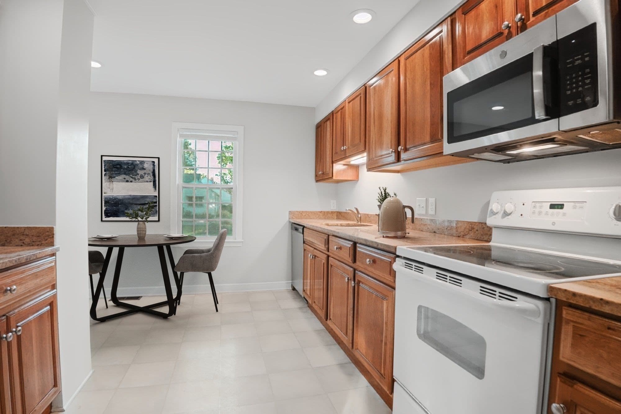 Condominium at 18 Muster Court # 18, Lexington MA 02420, Lexington, photo 10 of 28