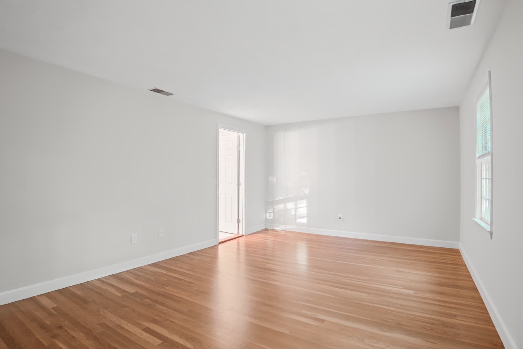 Condominium at 18 Muster Court # 18, Lexington MA 02420, Lexington, photo 18 of 28