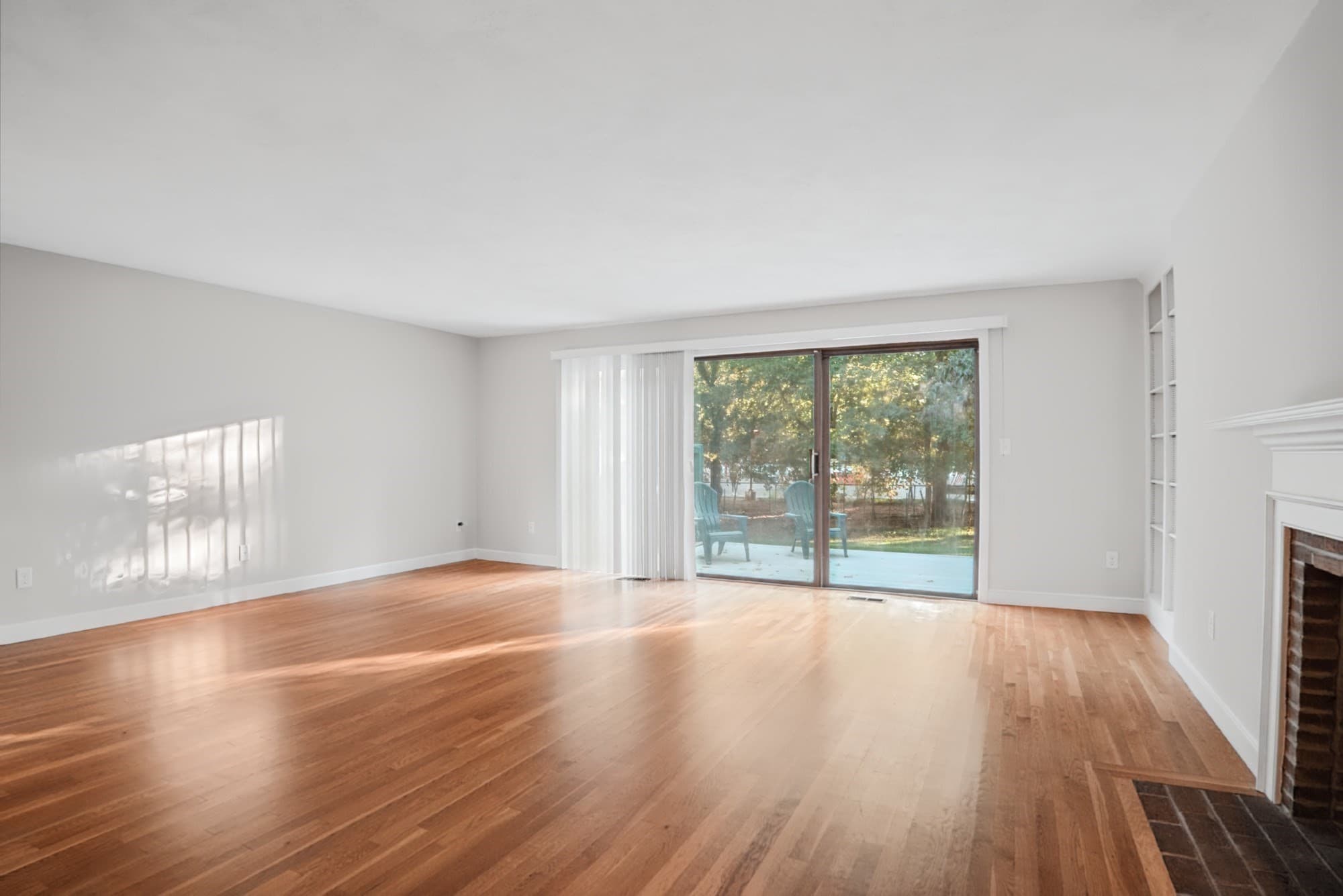 Condominium at 18 Muster Court # 18, Lexington MA 02420, Lexington, photo 8 of 28