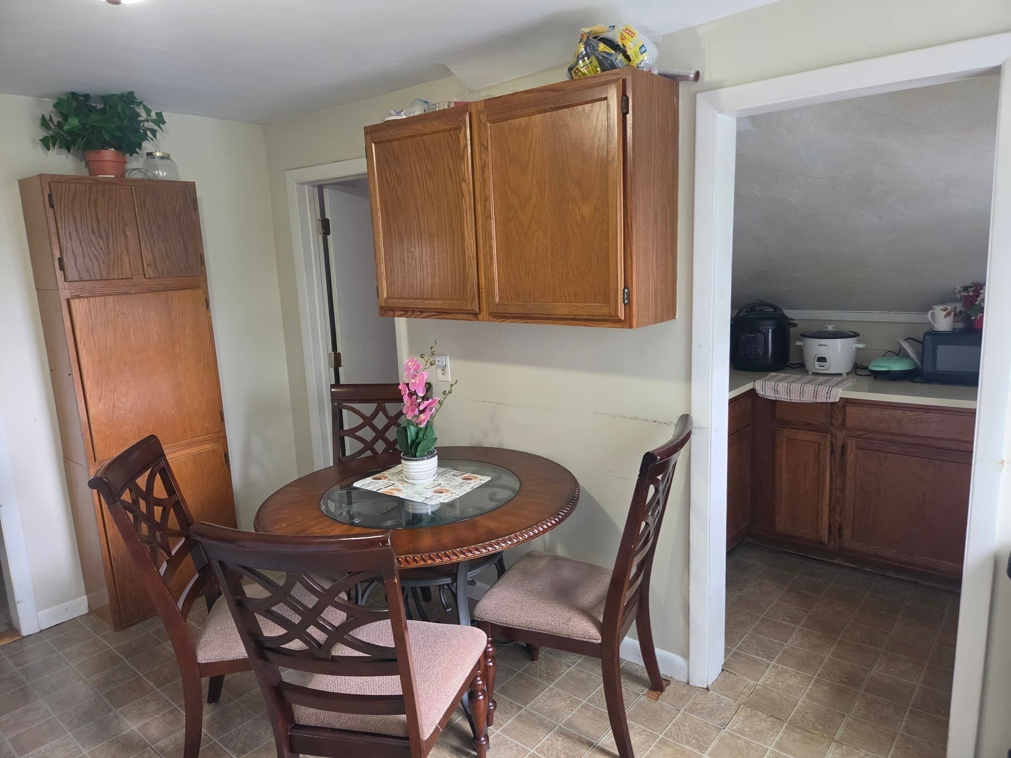 3 Family - 3 Units Up/Down at 12 Puritan Ave, Worcester MA 01604, Worcester, photo 17 of 26