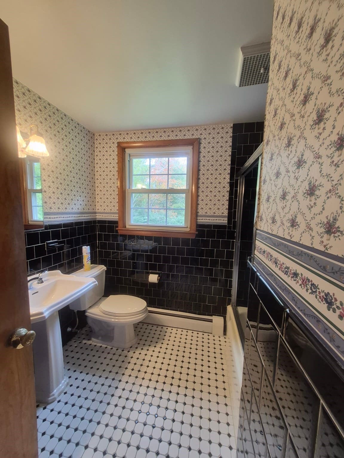 Single Family Residence at 328 Lebanon Hill Rd, Southbridge MA 01550, Southbridge, photo 8 of 22