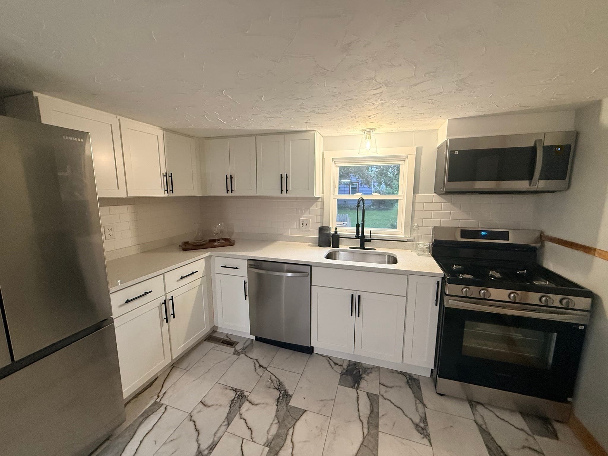 Single Family Residence at 33 Johnson St, Westport MA 02790, Westport, photo 2 of 19