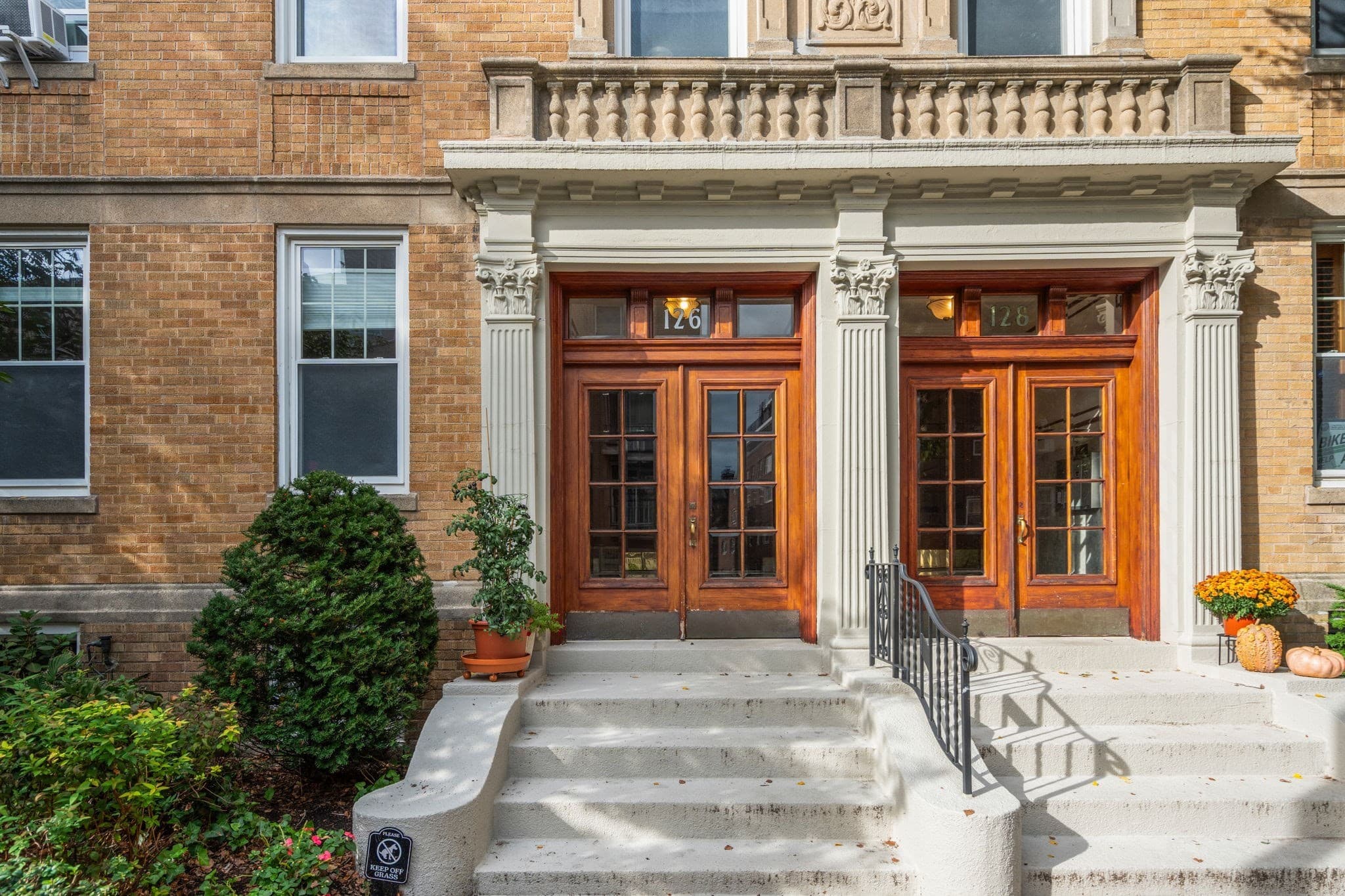 126 Sewall St # A, Brookline MA 02446