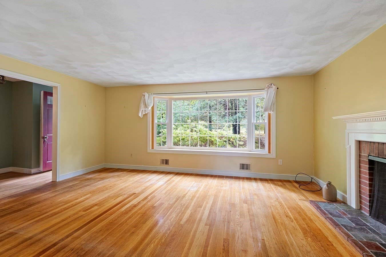 Single Family Residence at 77 Warren Rd, Ashland MA 01721, Ashland, photo 5 of 42