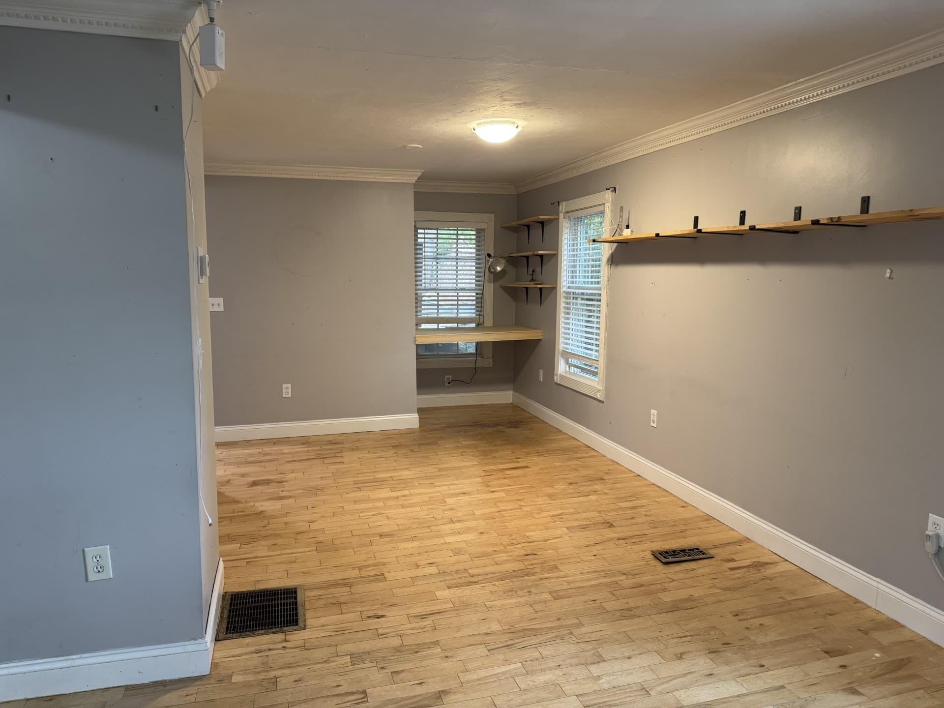 Single Family Residence at 64 Mayland St, Fitchburg MA 01420, Fitchburg, photo 5 of 29