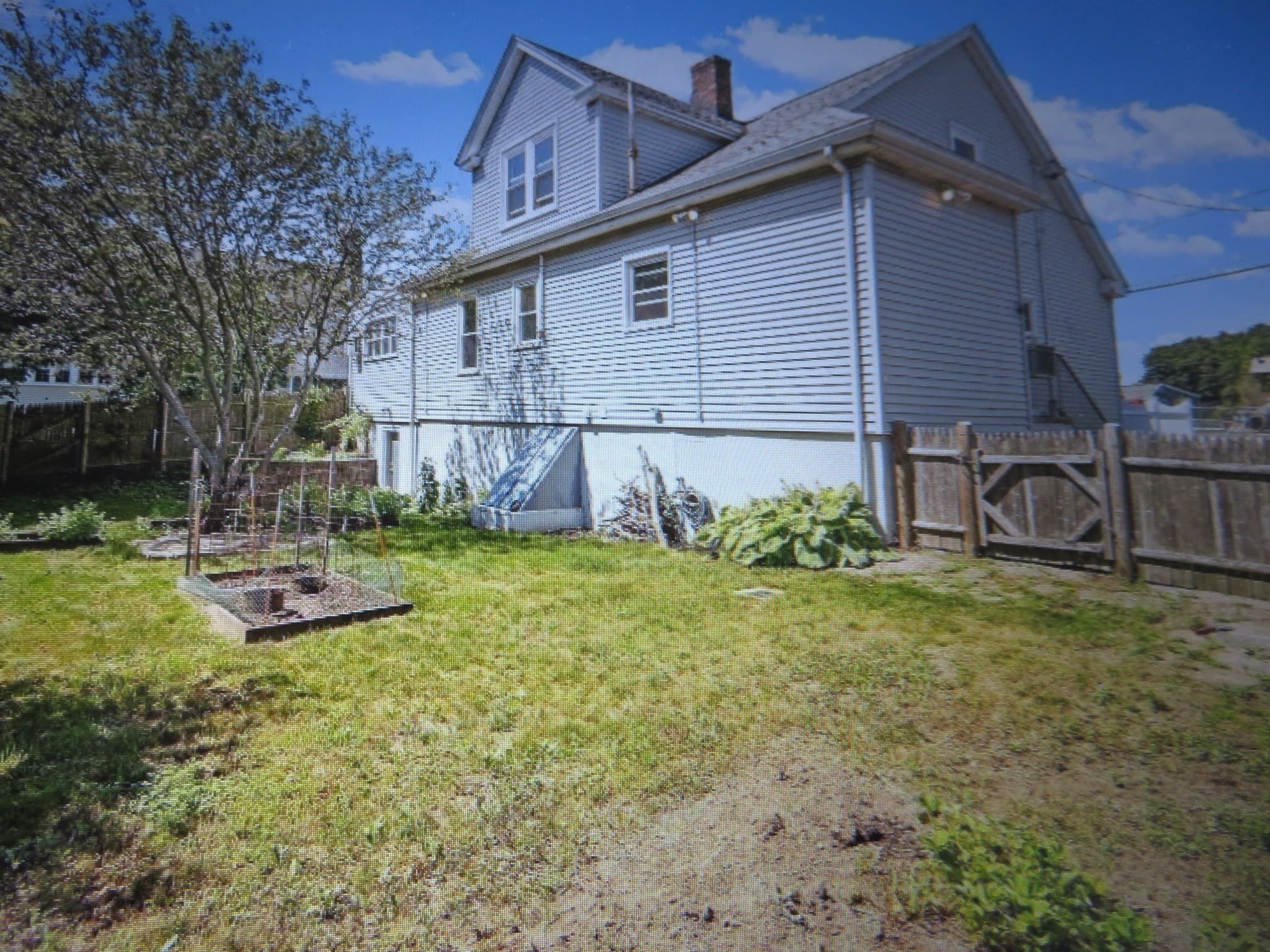 Single Family Residence at 300 Manet Ave, Quincy MA 02169, Quincy, photo 5 of 33