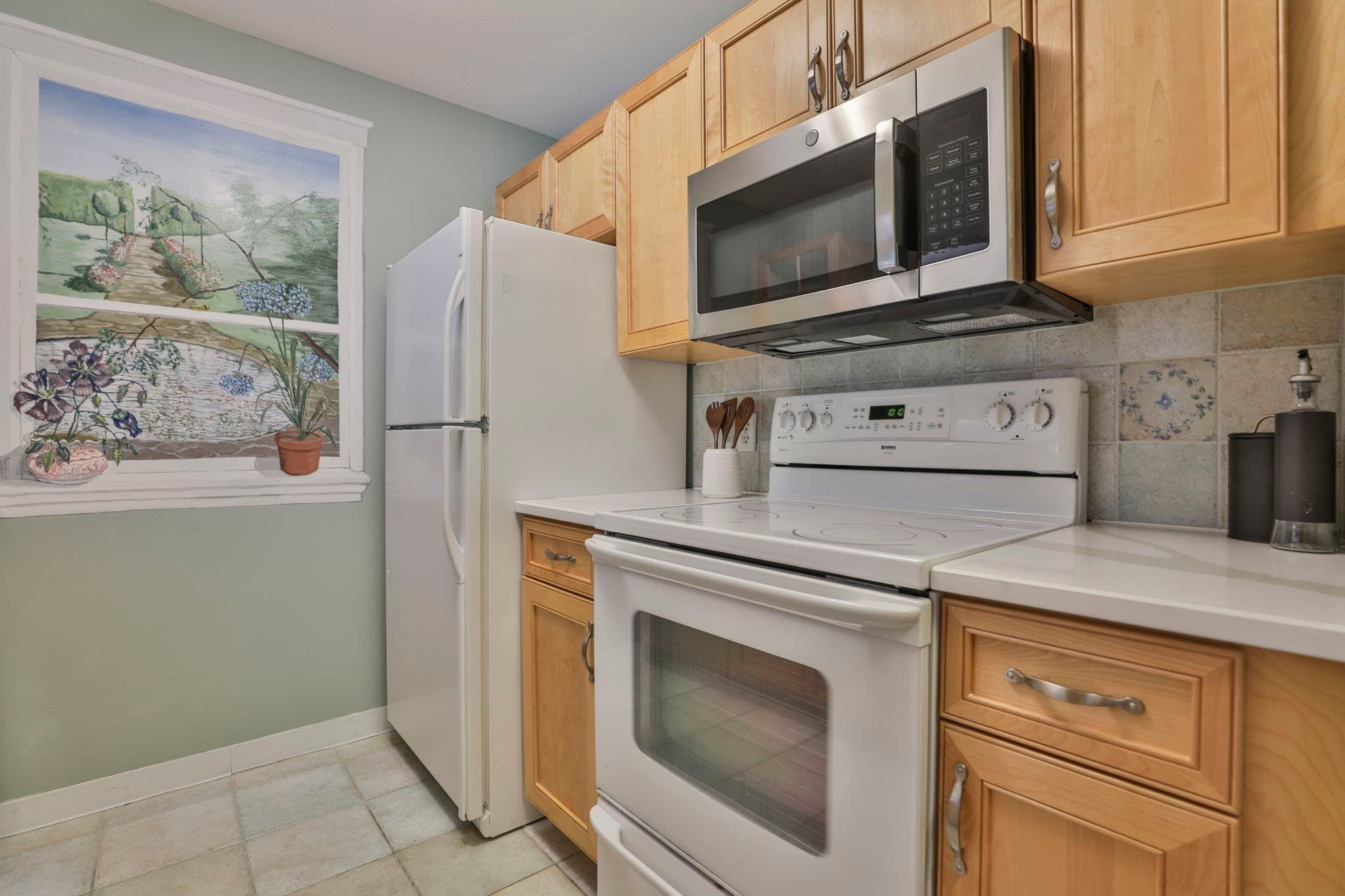 Condominium at 269 Cambridge Rd # 509, Woburn MA 01801, Woburn, photo 10 of 35