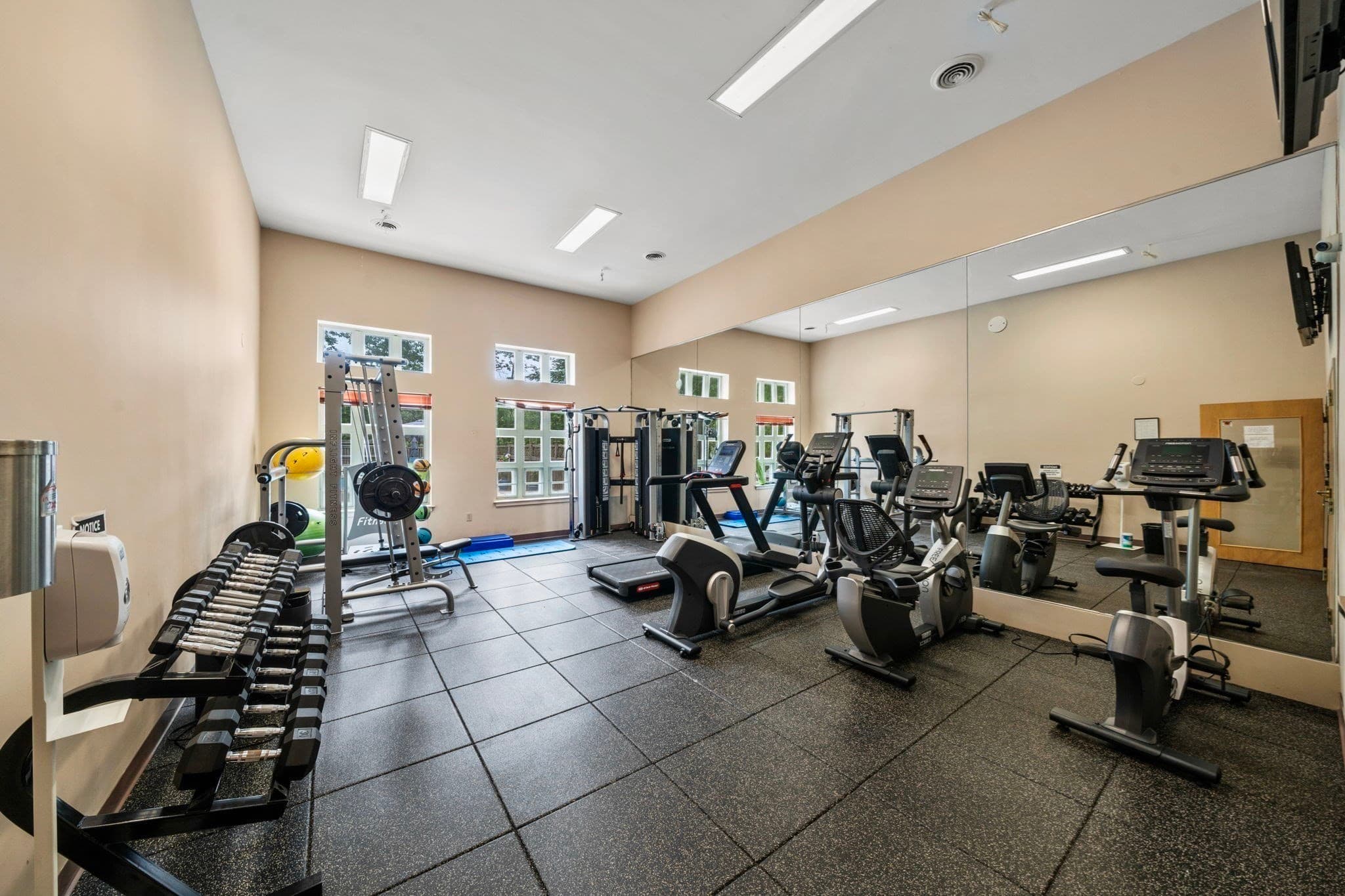 Condominium at 269 Cambridge Rd # 509, Woburn MA 01801, Woburn, photo 33 of 35