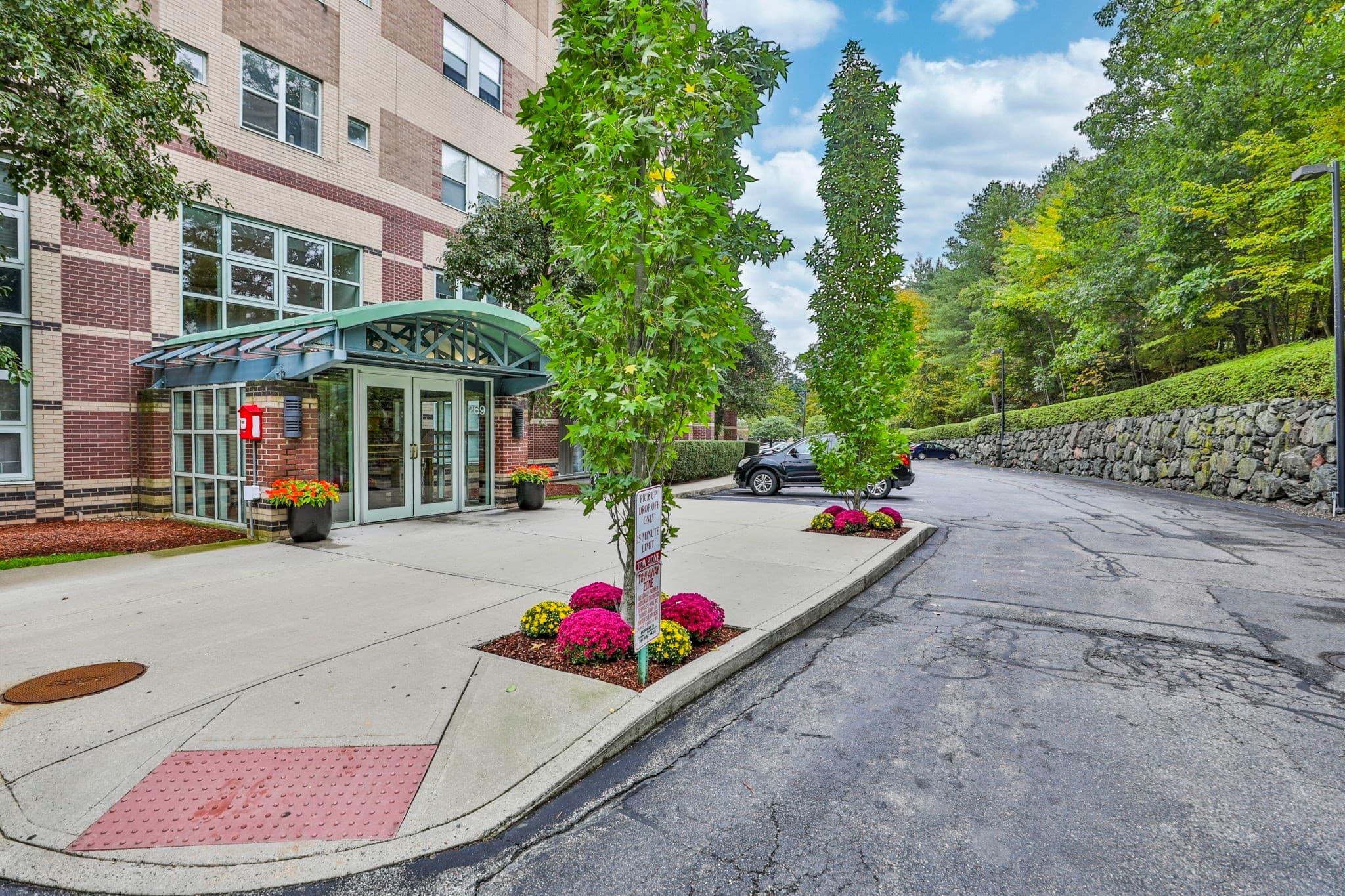 Condominium at 269 Cambridge Rd # 509, Woburn MA 01801, Woburn, photo 29 of 35